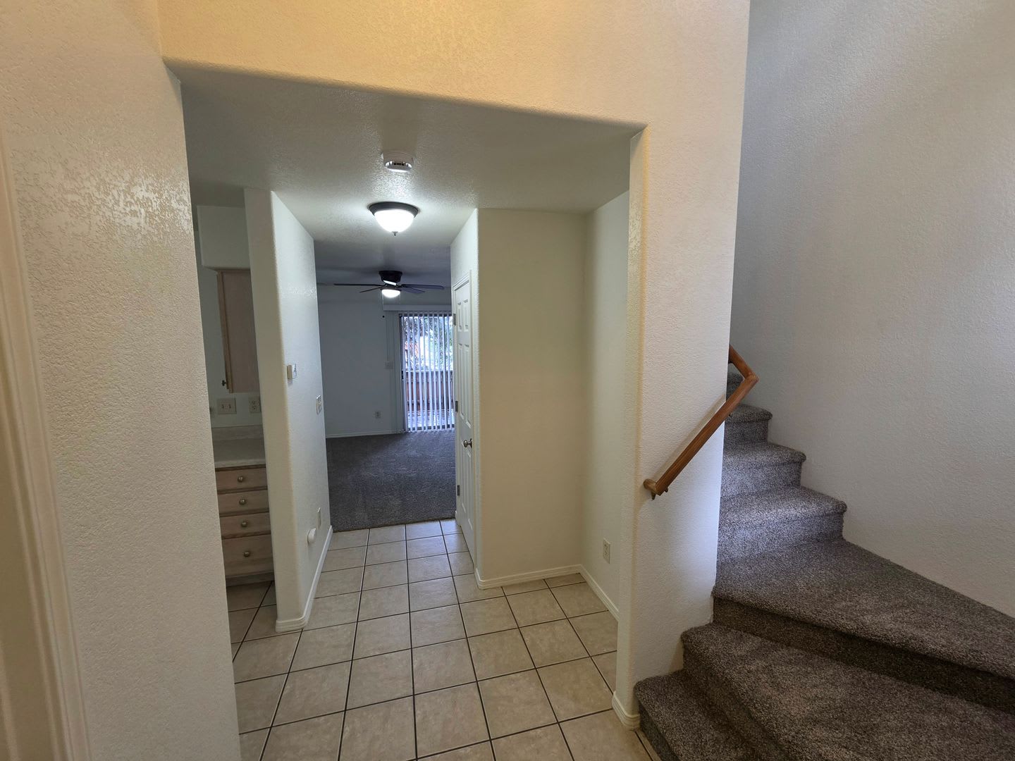 3-Bedroom Townhome Near Flagstaff Mall – photo 5