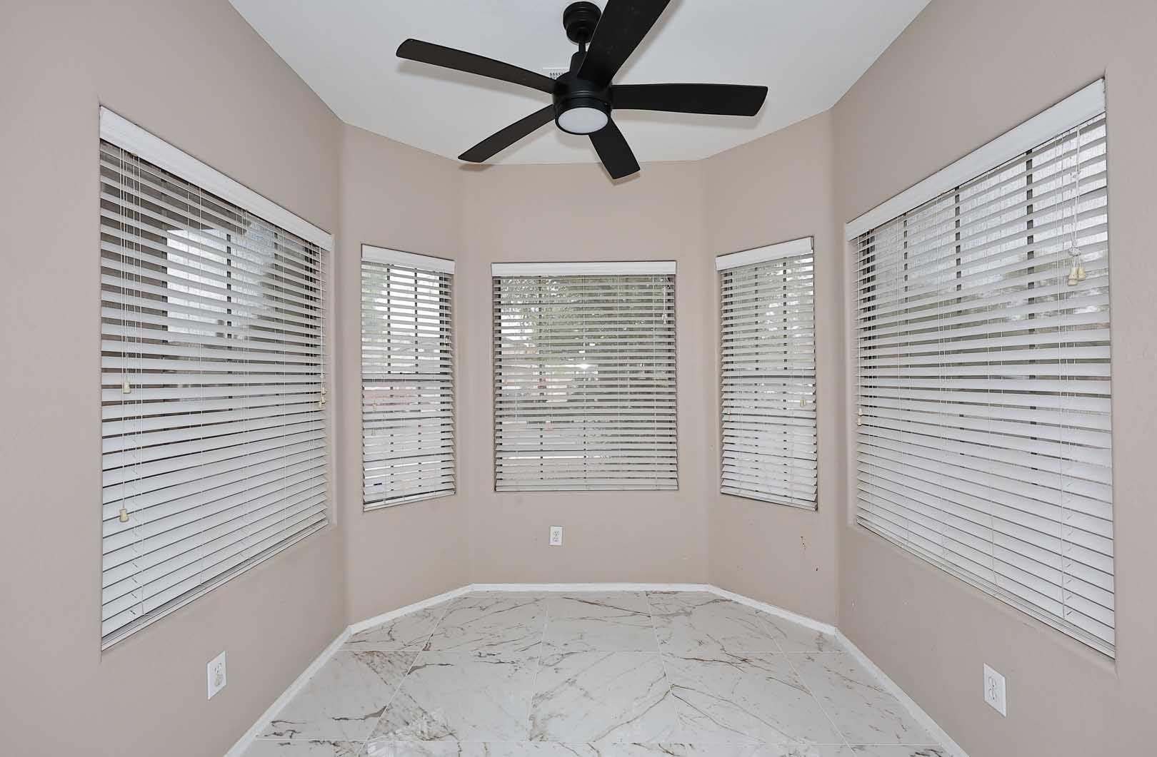 36950 W Mondragone – photo 5