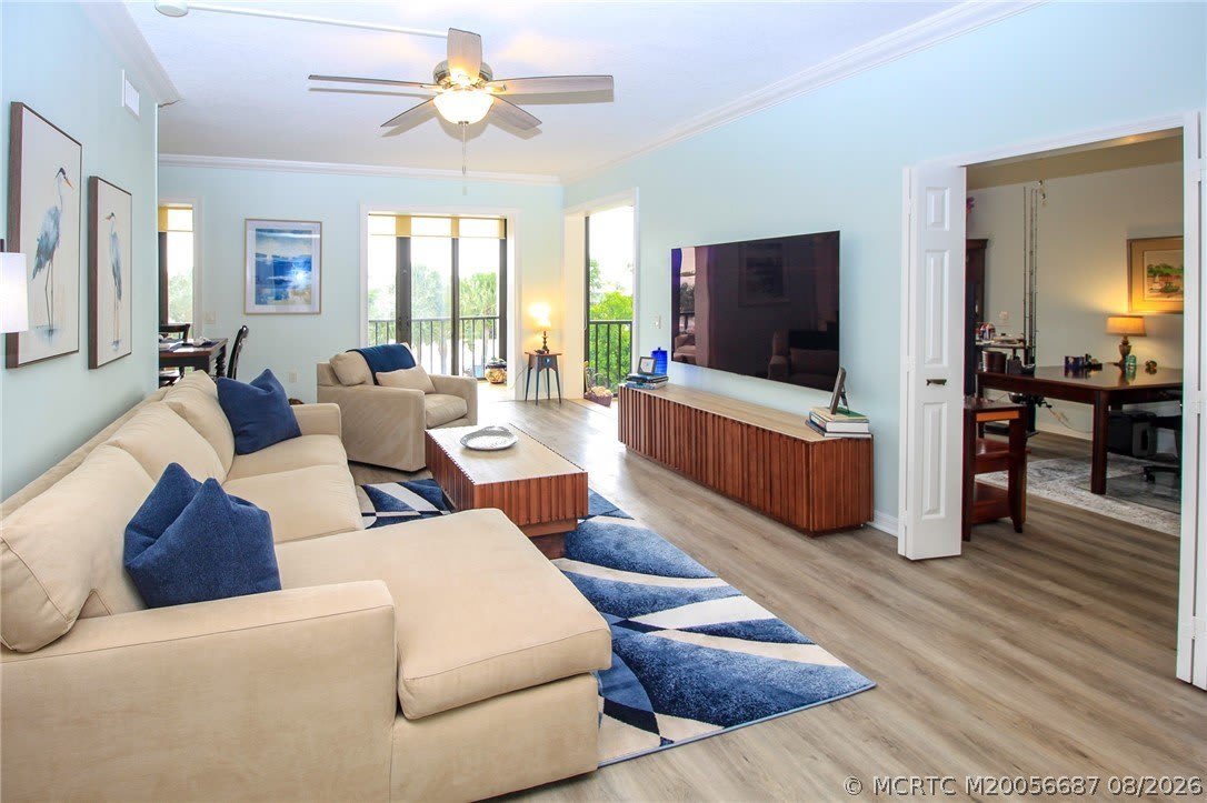 150 SE Four Winds Drive – photo 2