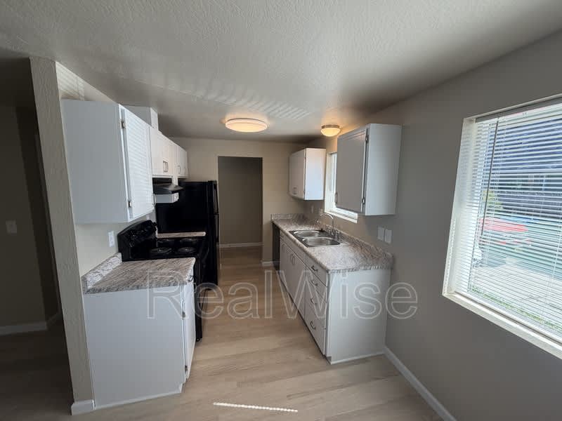 1480 Kellenbeck Ave – photo 5