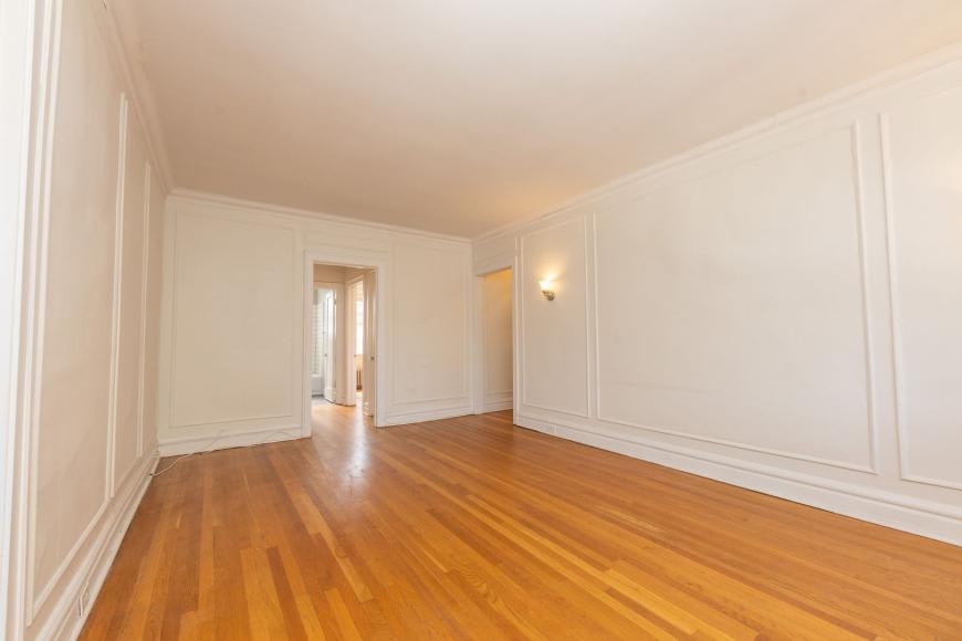 1004 Hinman Ave – photo 2