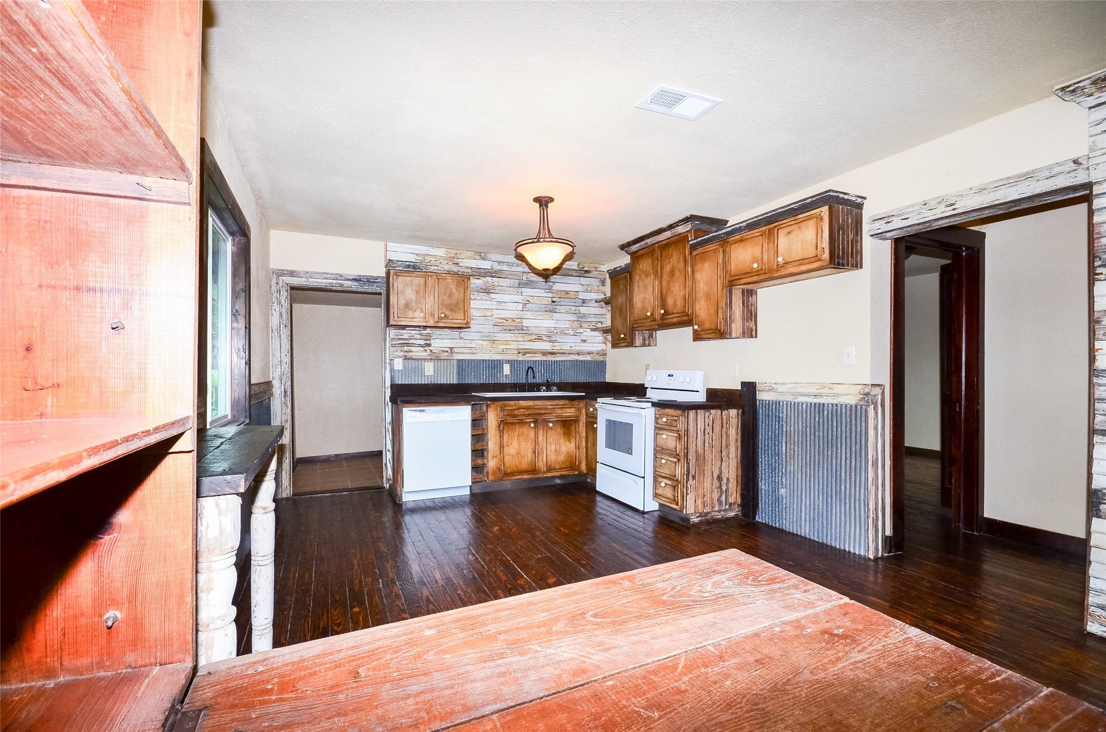 1421 N Cleveland Avenue – photo 4