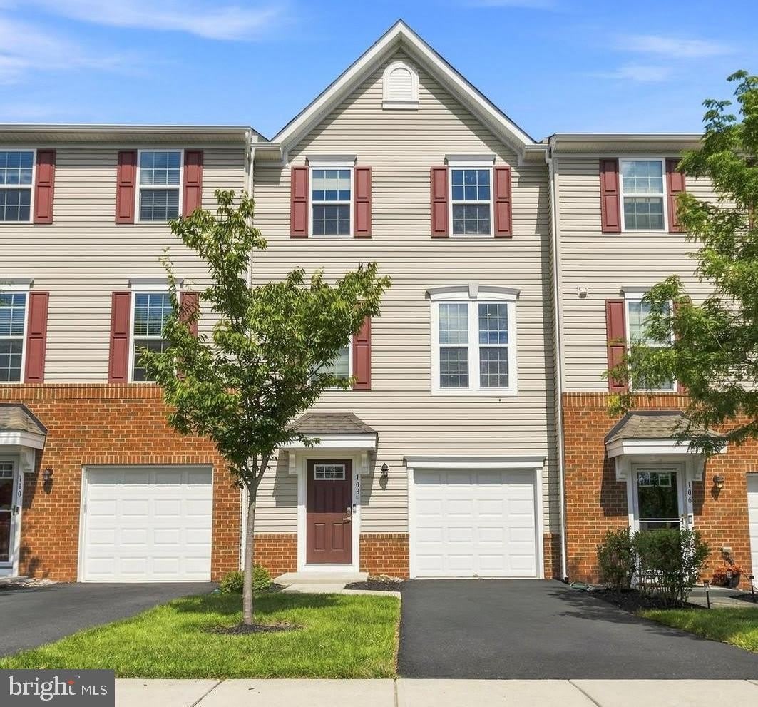 108 NATHAN DR – photo 1