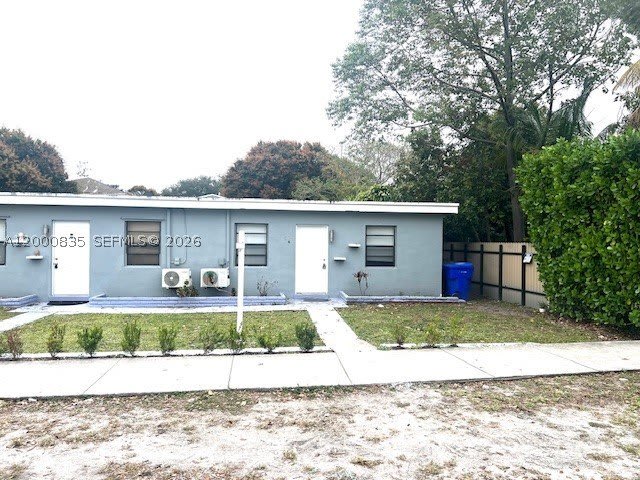 504 N 57th Ave – photo 2