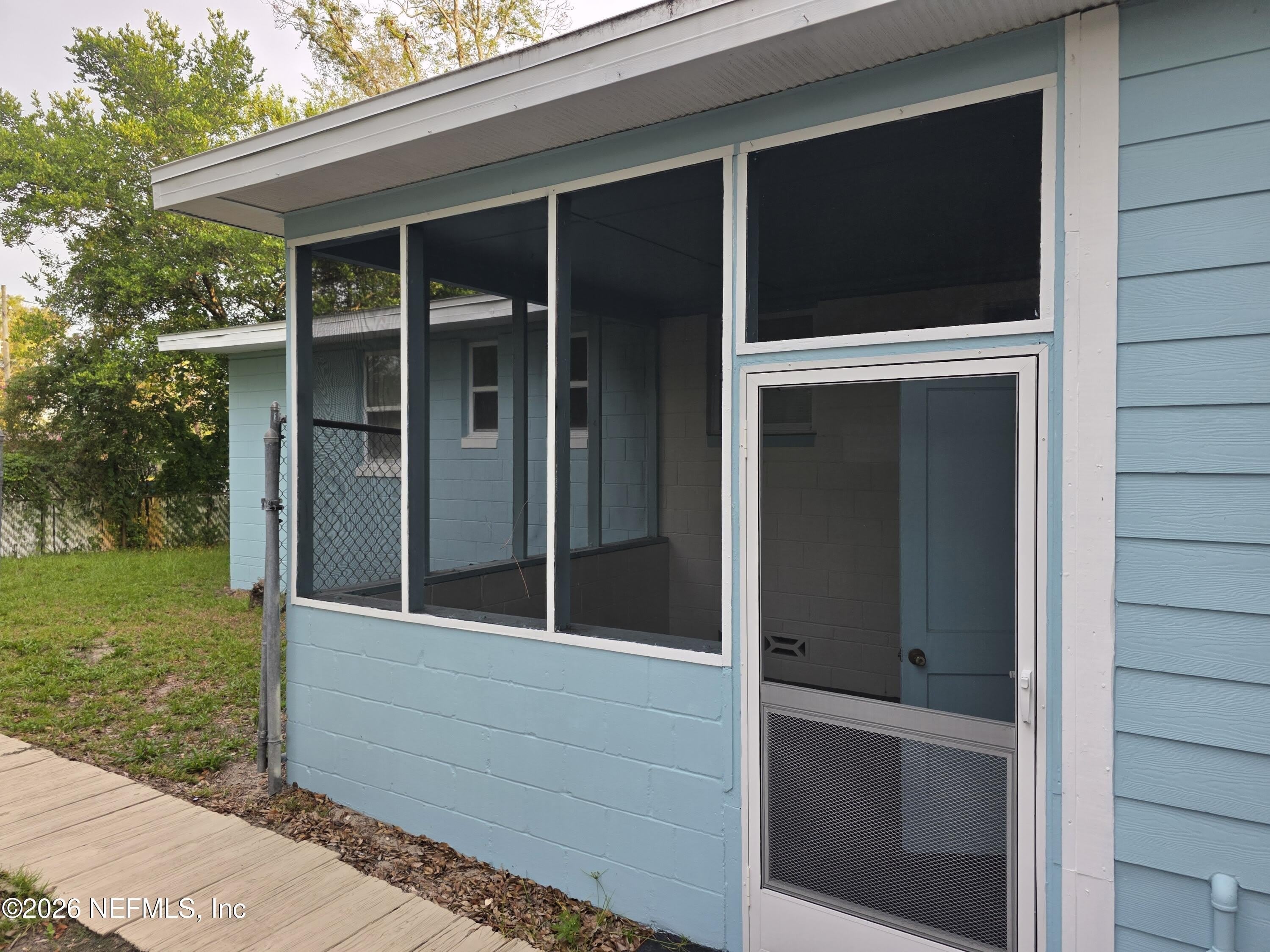 11428 HARLAN Drive – photo 5
