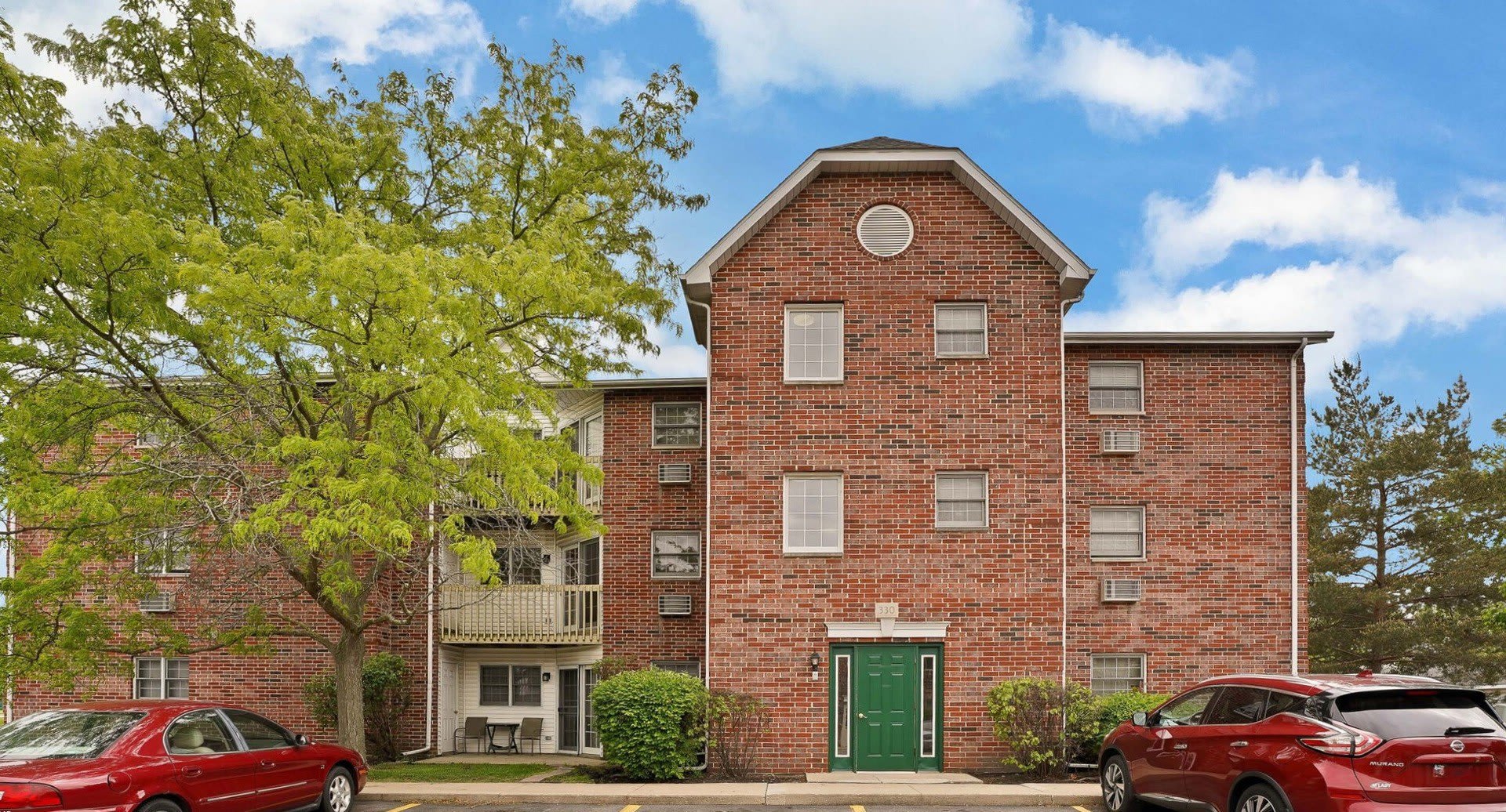 330 Leah Lane – photo 1