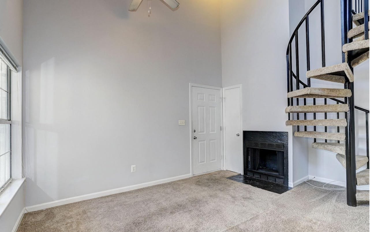1023 Summerglenn Ct – photo 3