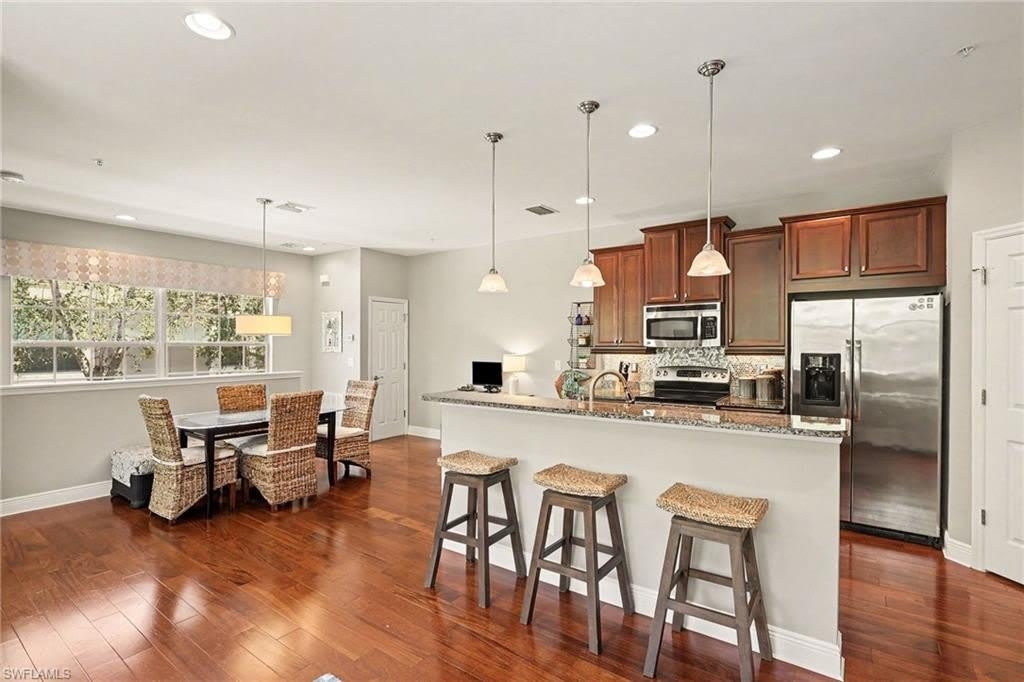 23440 Alamanda Dr – photo 5