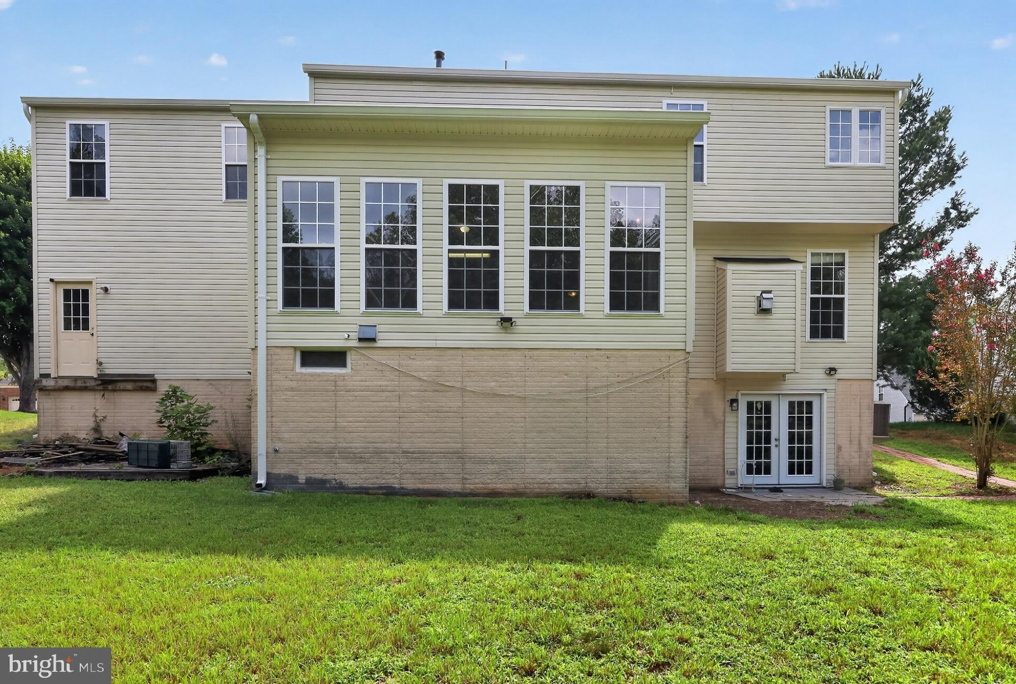 17694 AVENEL Lane – photo 2