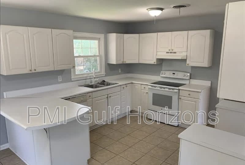 6509 Zeigler Boulevard – photo 3