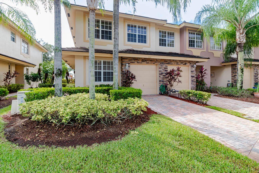 356 SE Bloxham Way – photo 2