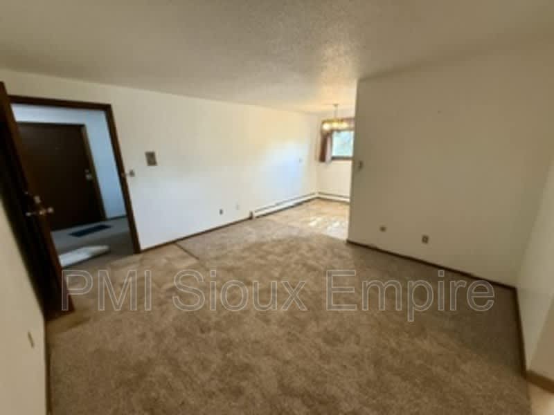 440 S. Western – photo 5