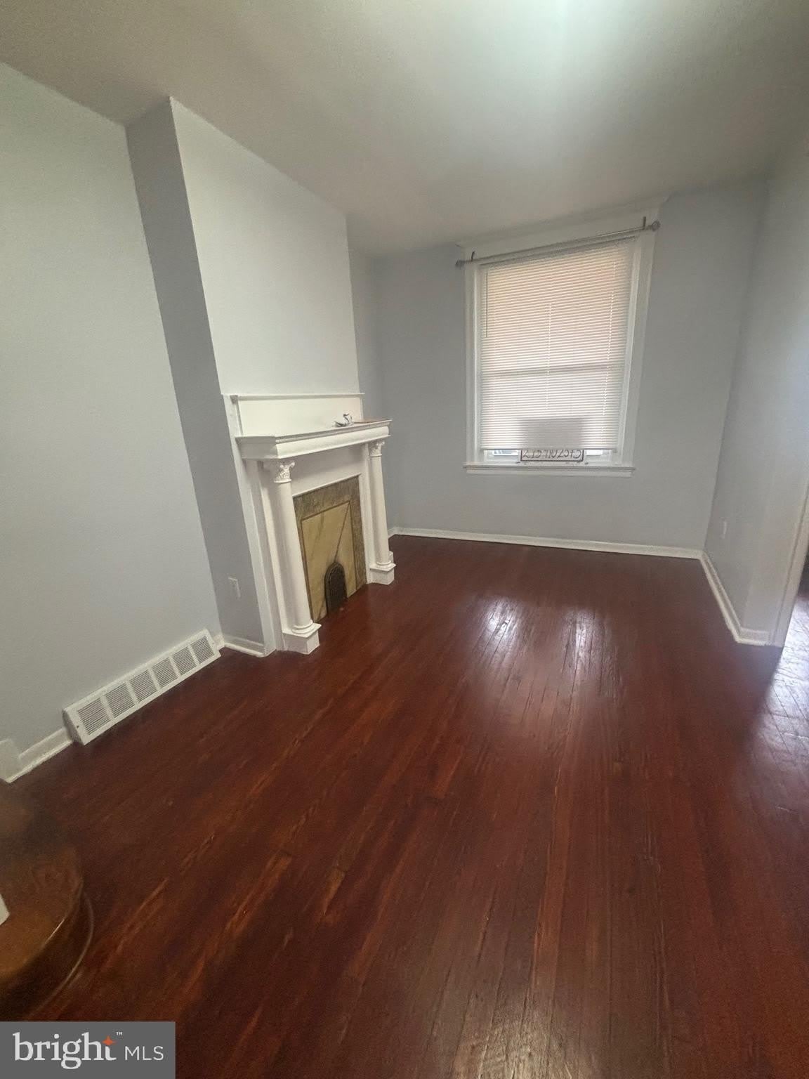 3077 ARAMINGO Avenue – photo 5