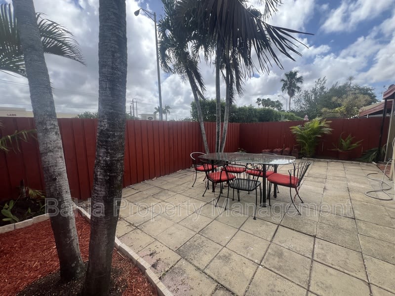 11720 SW 103rd Ln – photo 4