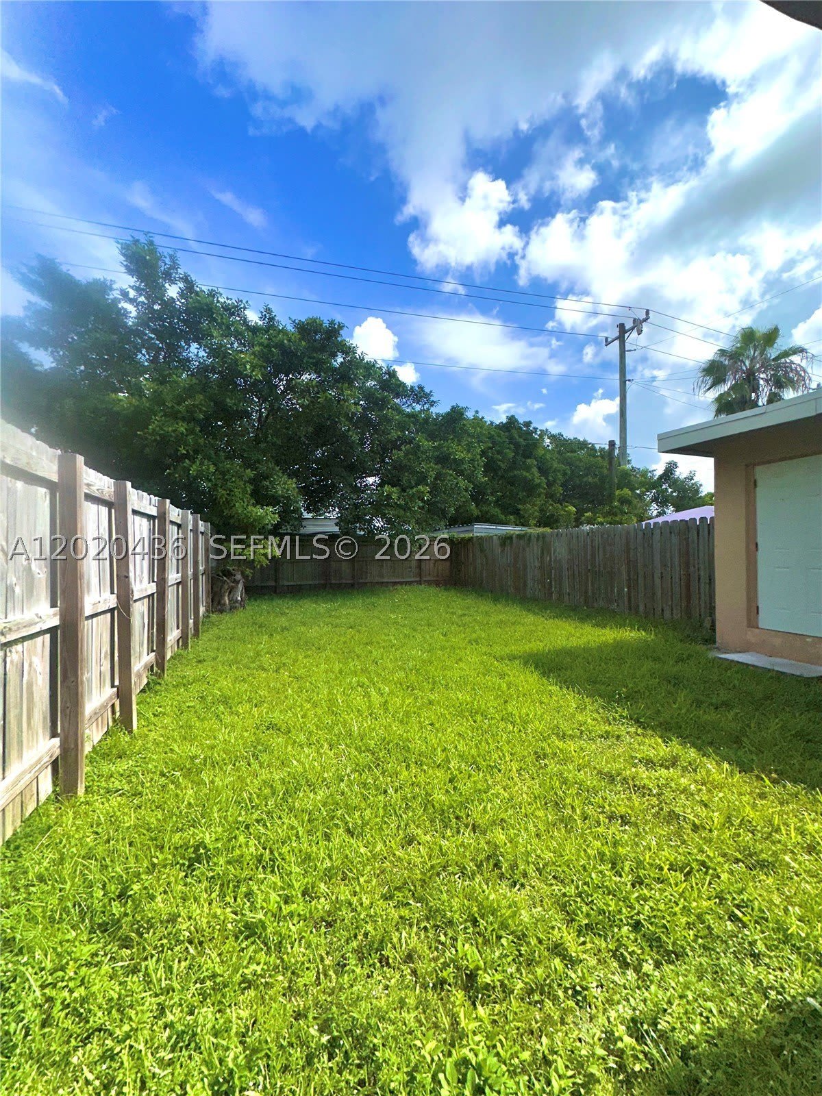 2125 NW 66th St – photo 2