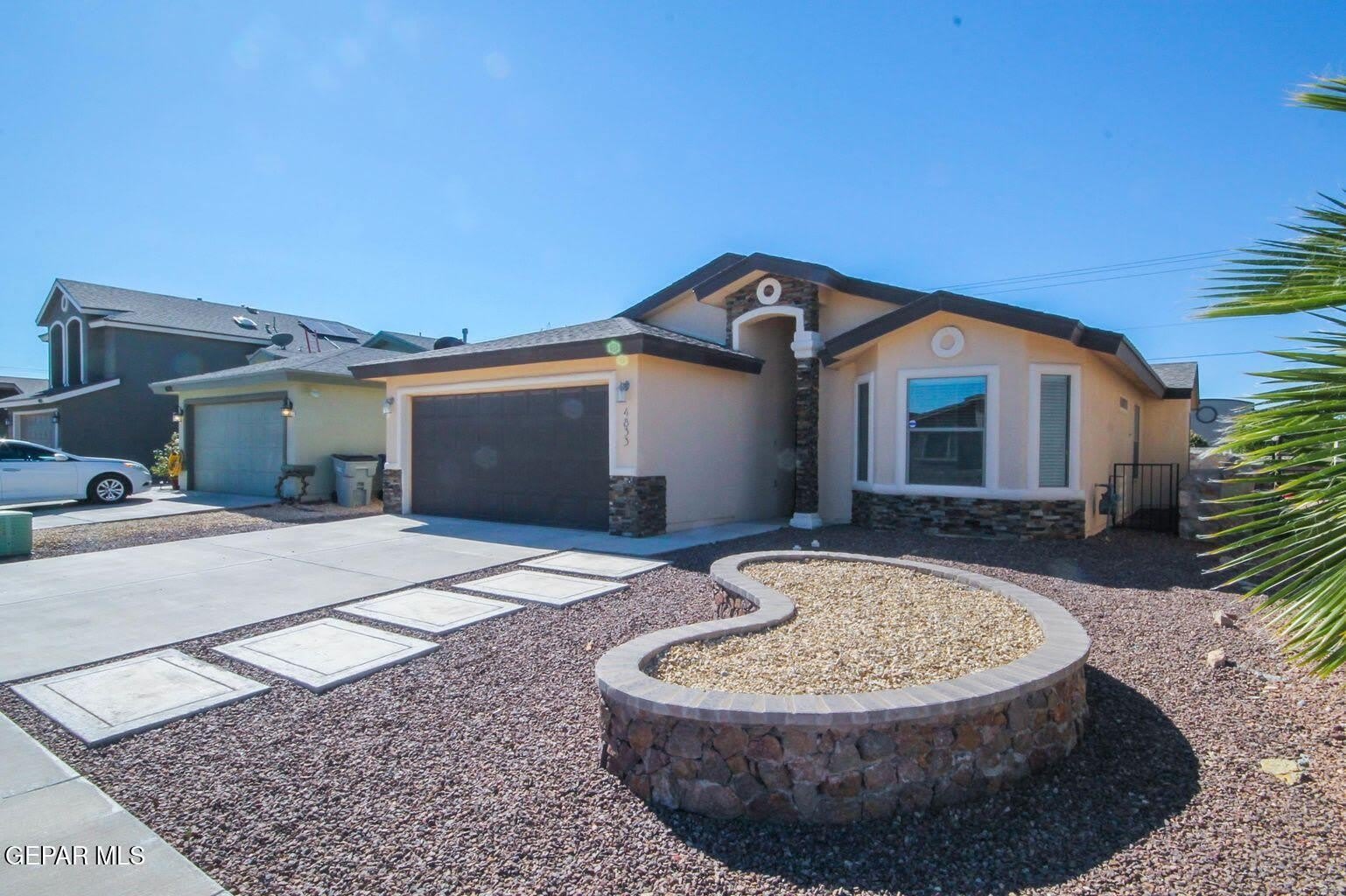 4833 ADRIAN CAMPOS Street – photo 2