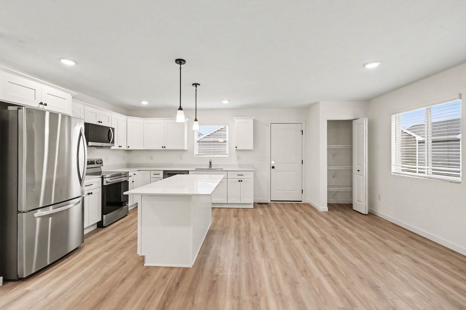 2127 Austin Street – photo 3