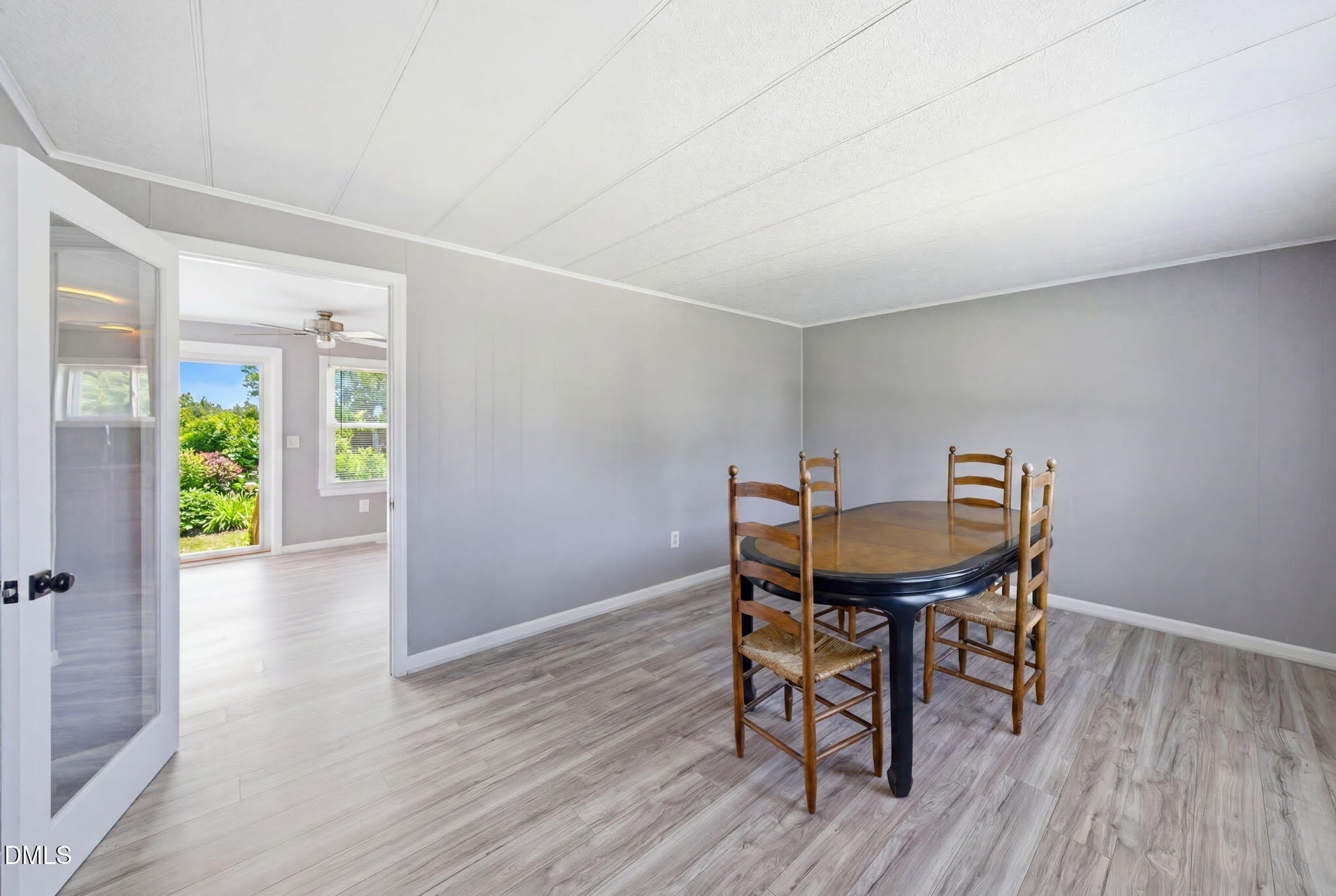 320 E Earp Street – photo 4