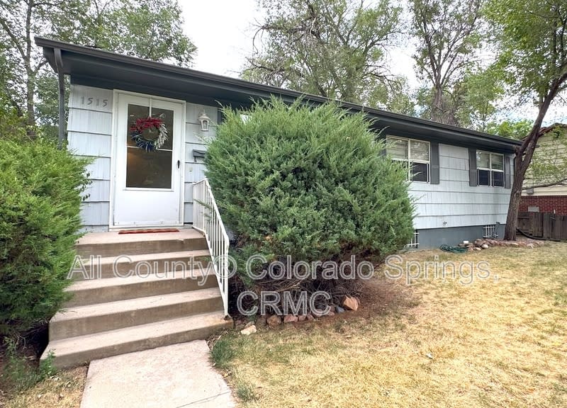 1515 Eagle View Drive – photo 1