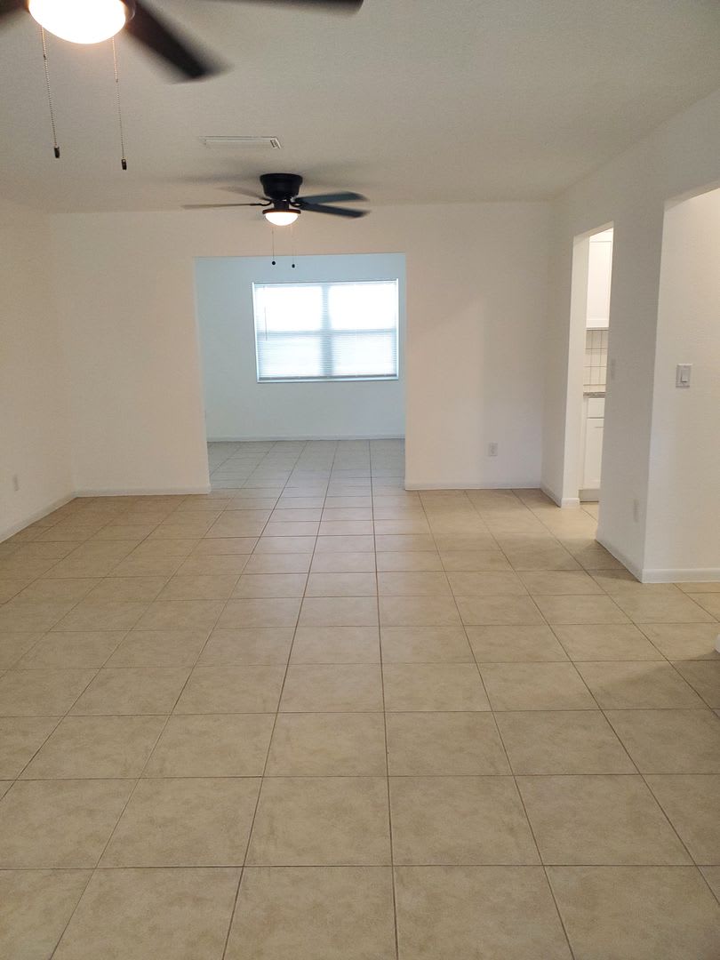Completely Renovated! – photo 5