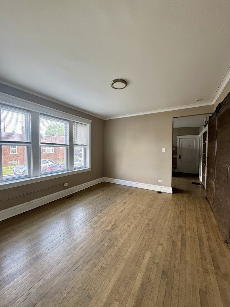 2345 Cuyler Avenue – photo 5