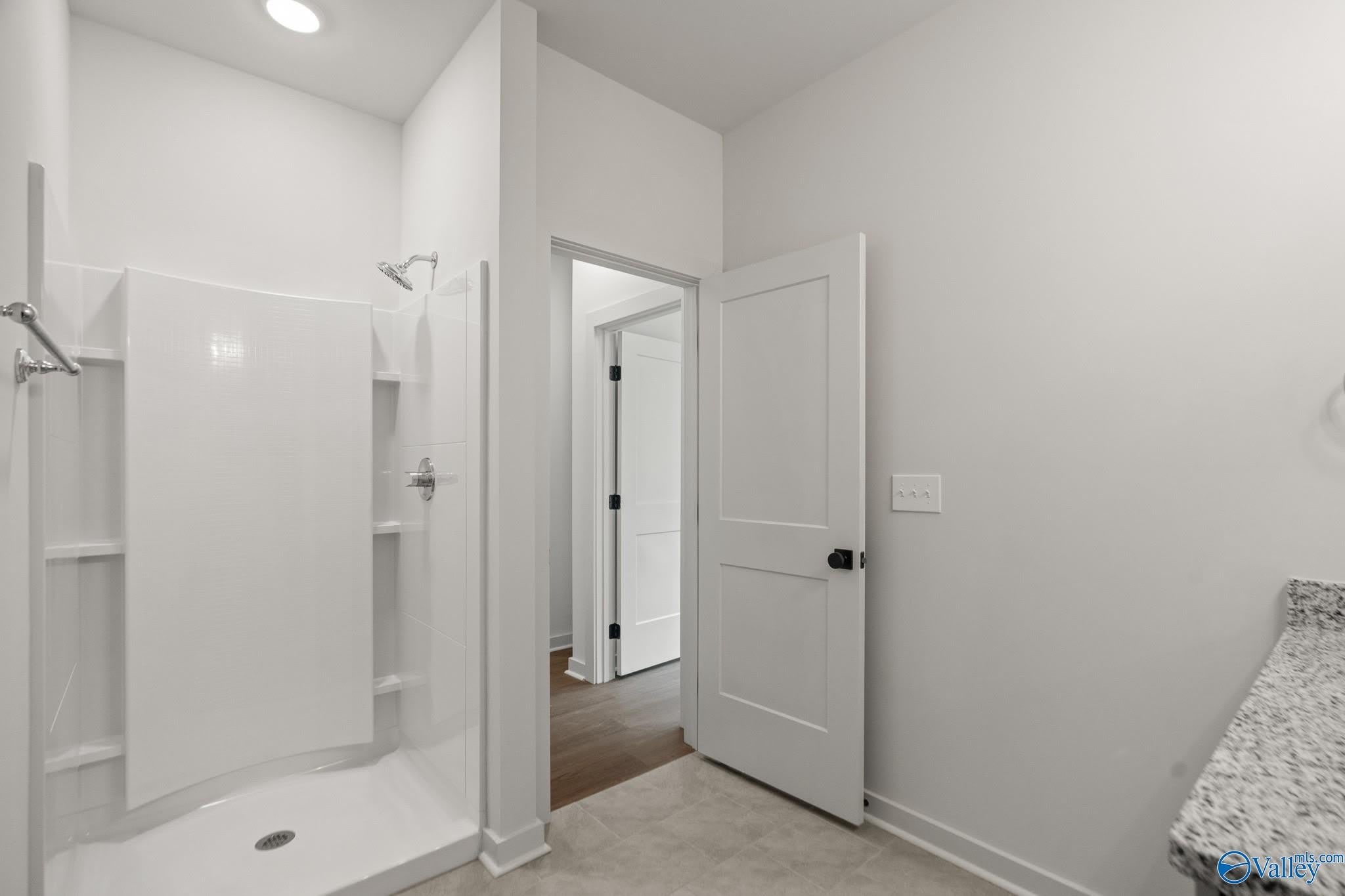 2512 Freeman Road – photo 5