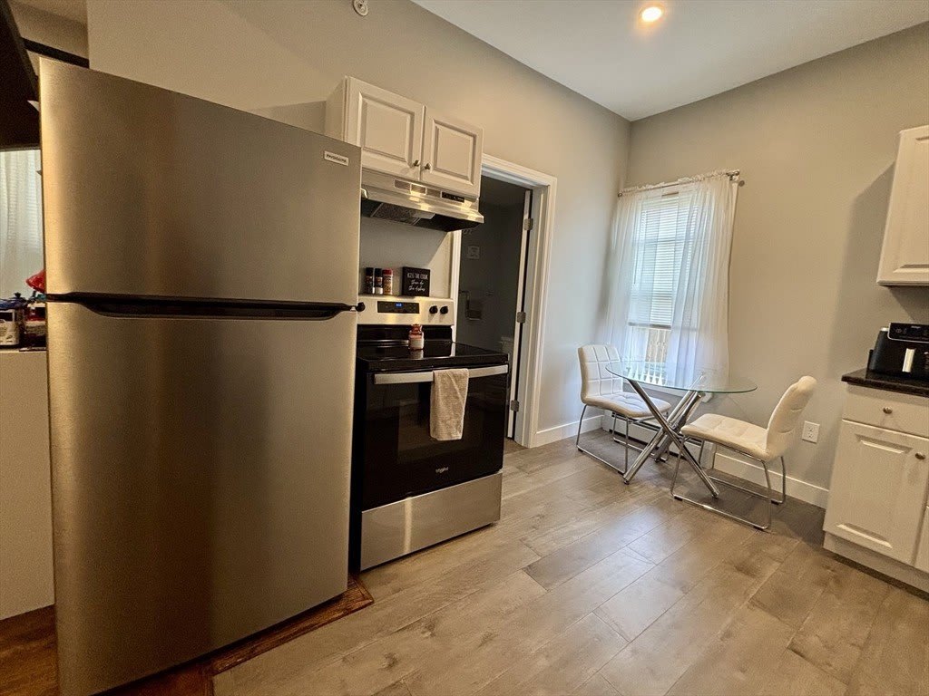 118 Vernon St – photo 5