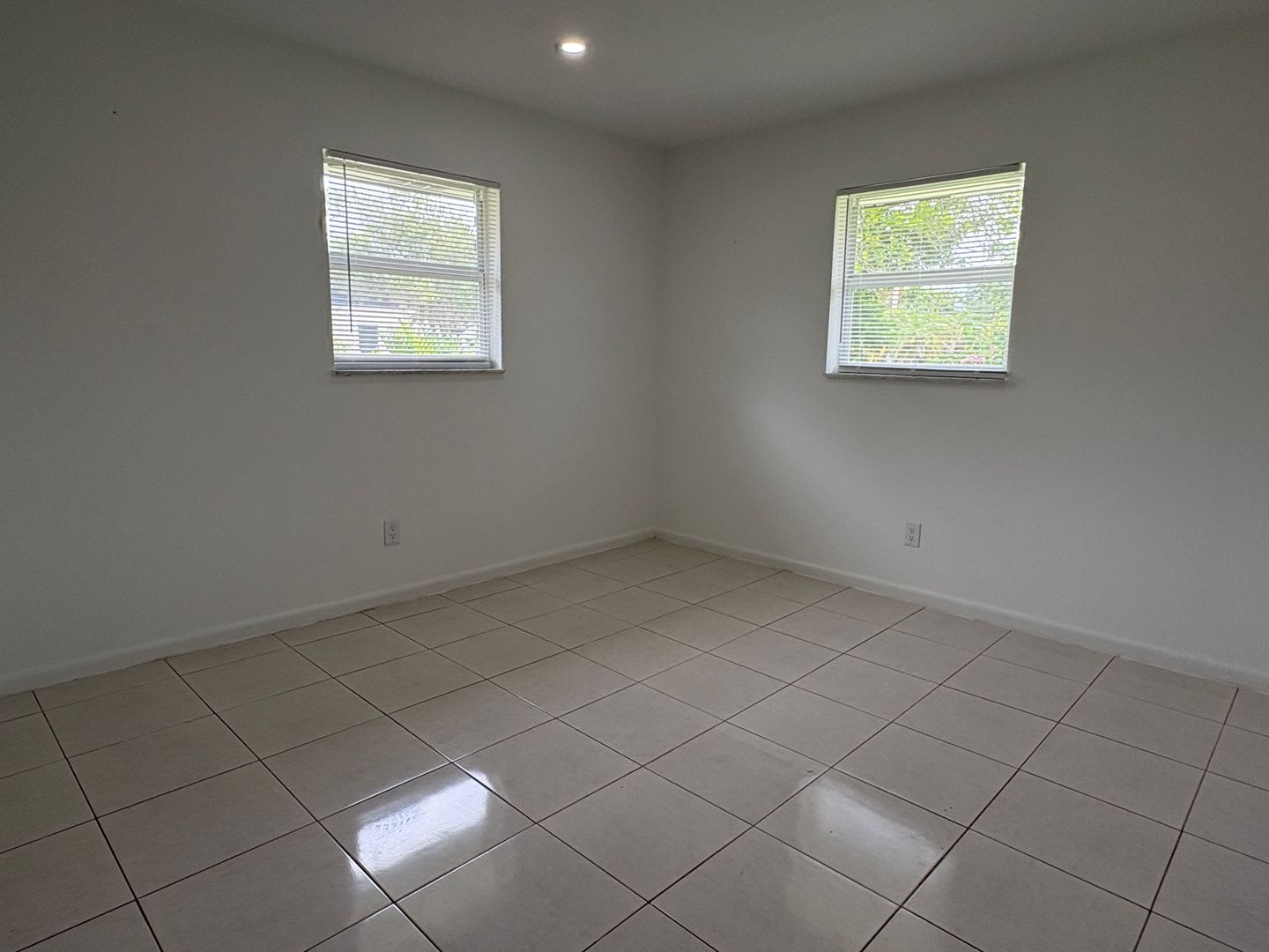 3/1.5 Palm City Home – photo 5