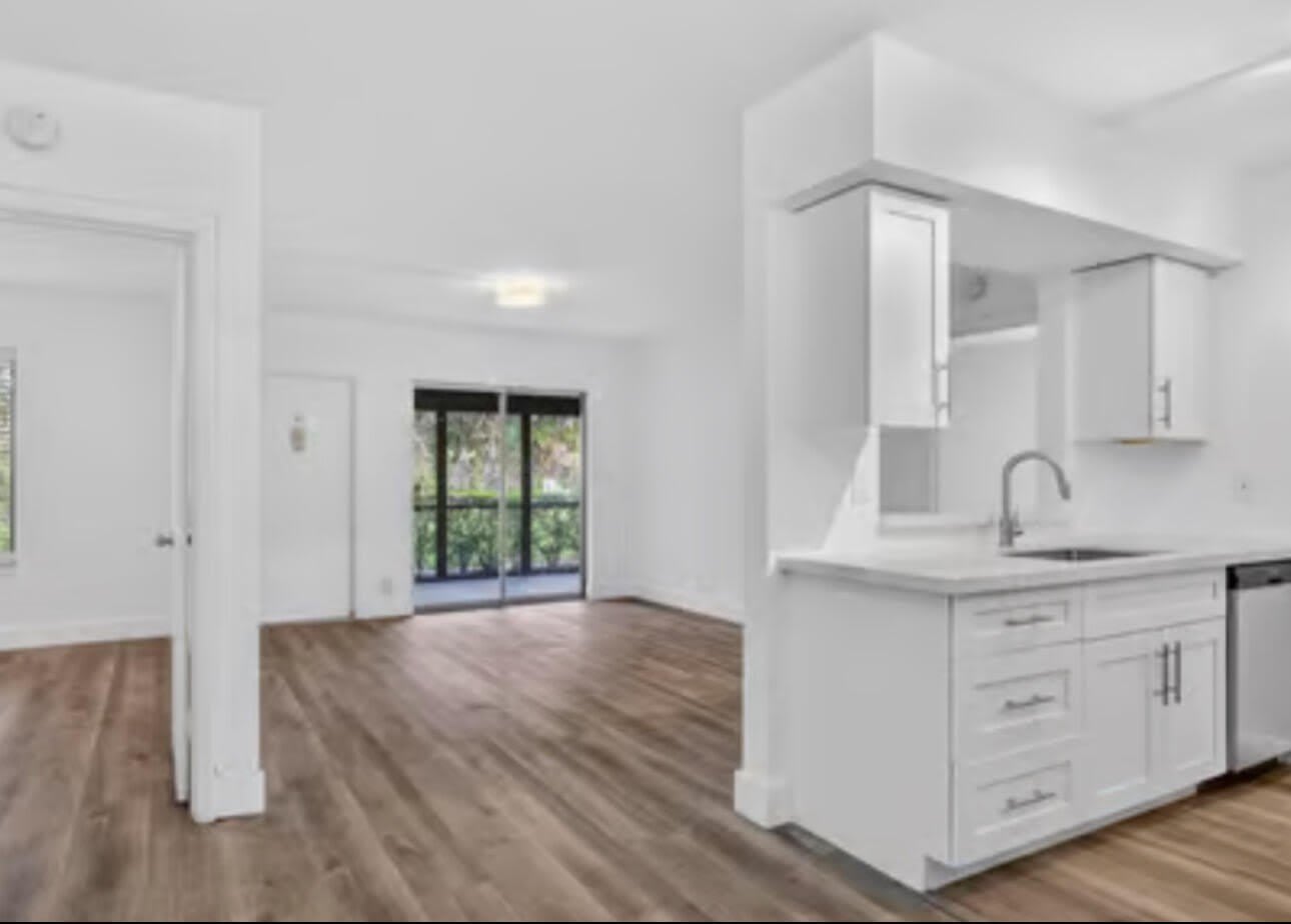 6258 CHASEWOOD Drive – photo 1