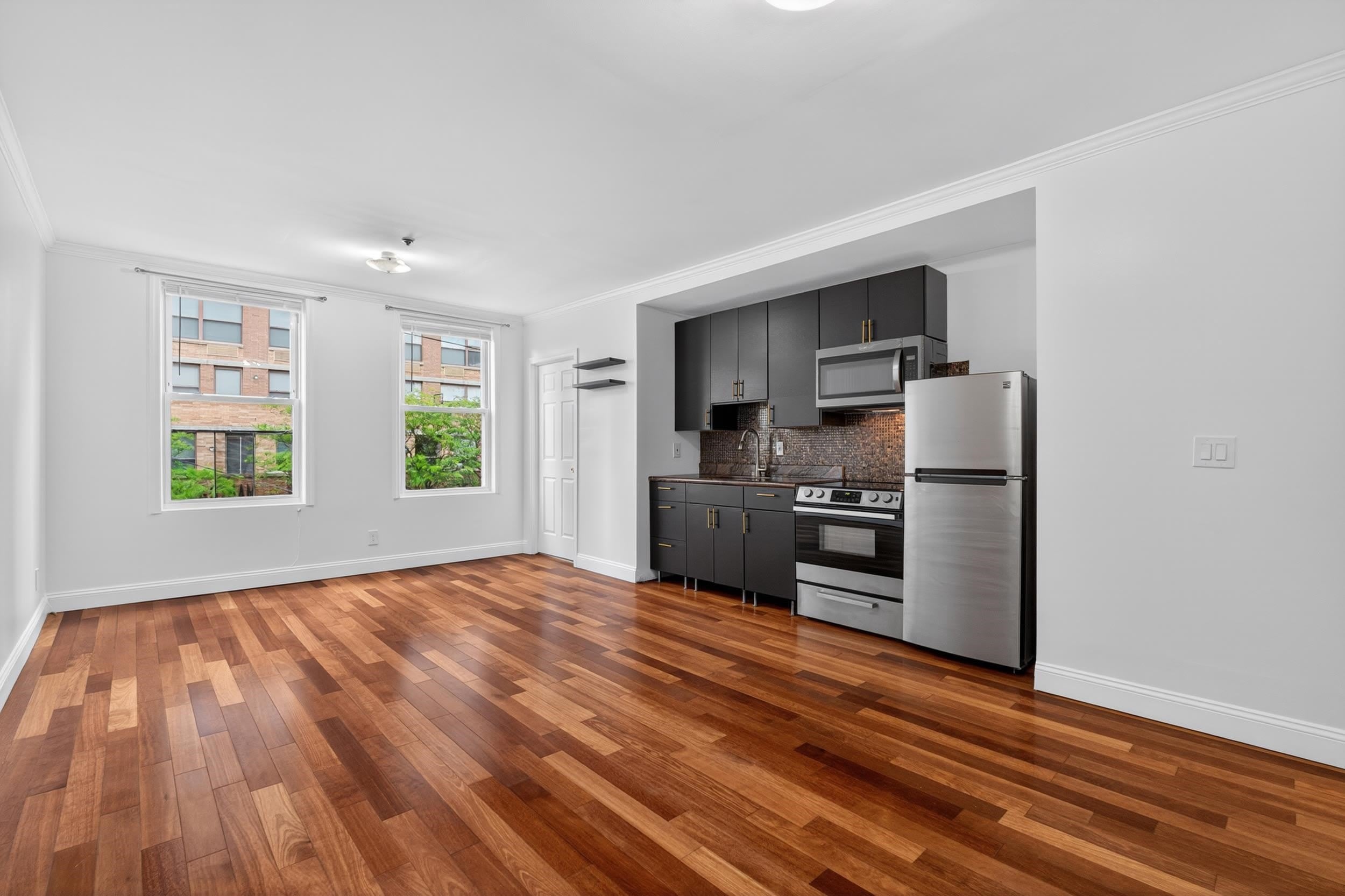 262 WARREN ST – photo 5