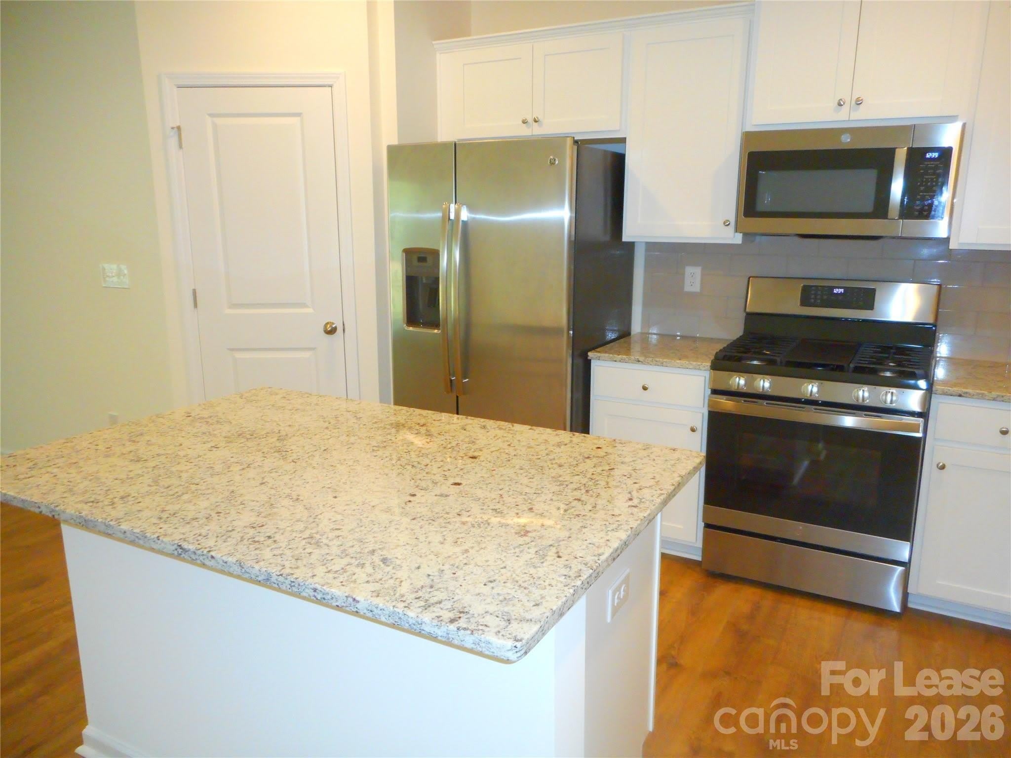 2837 Aubrey Street – photo 3