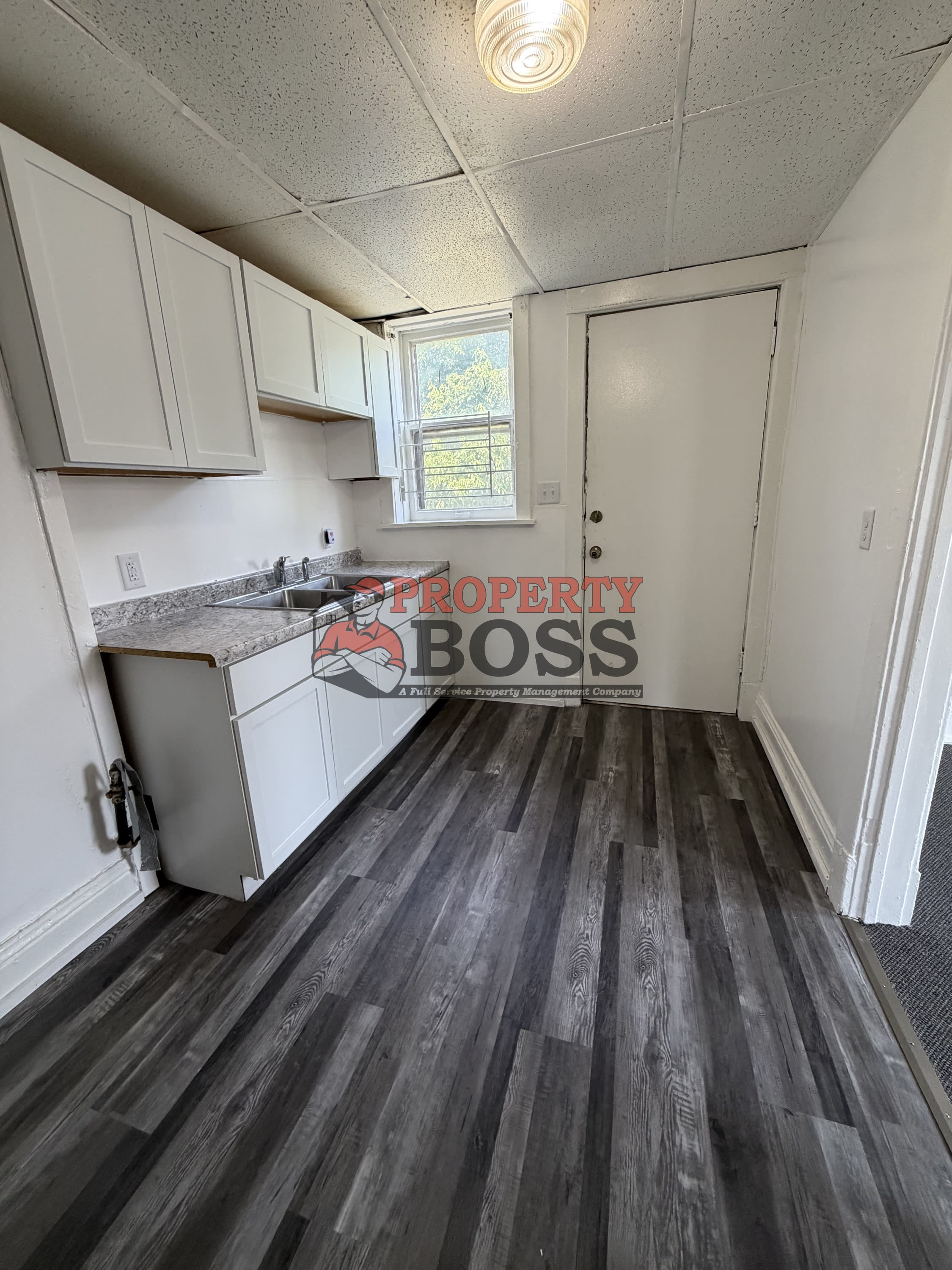 546 East 7th Avenue – photo 5