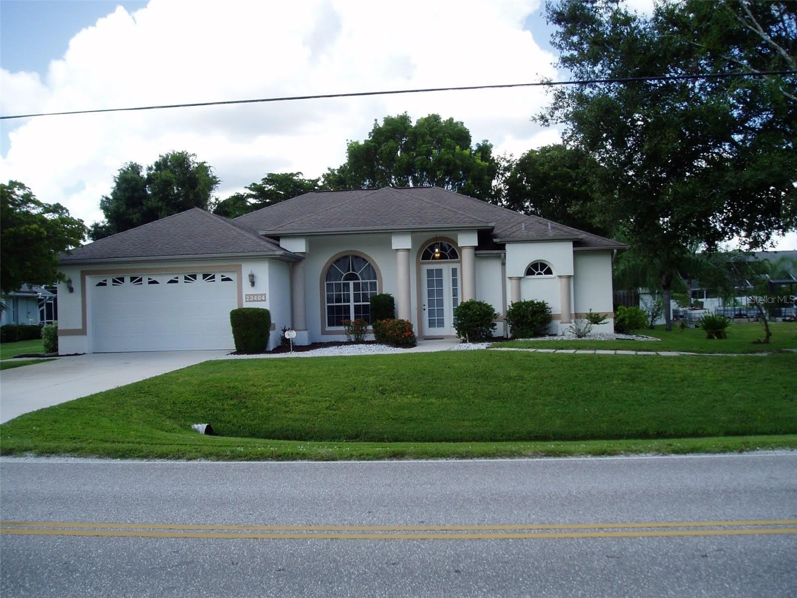 23404 Peachland Boulevard – photo 1