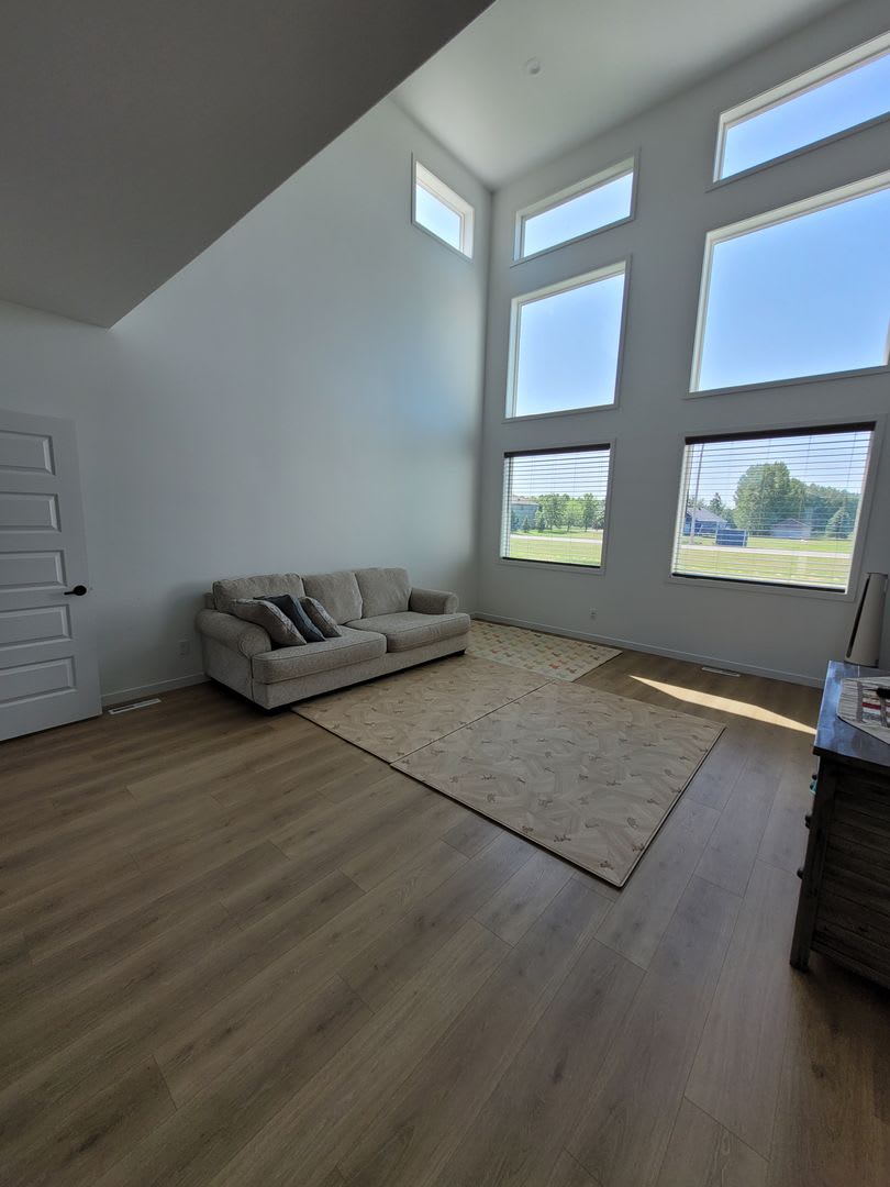 Beautiful Single Family Home – photo 5