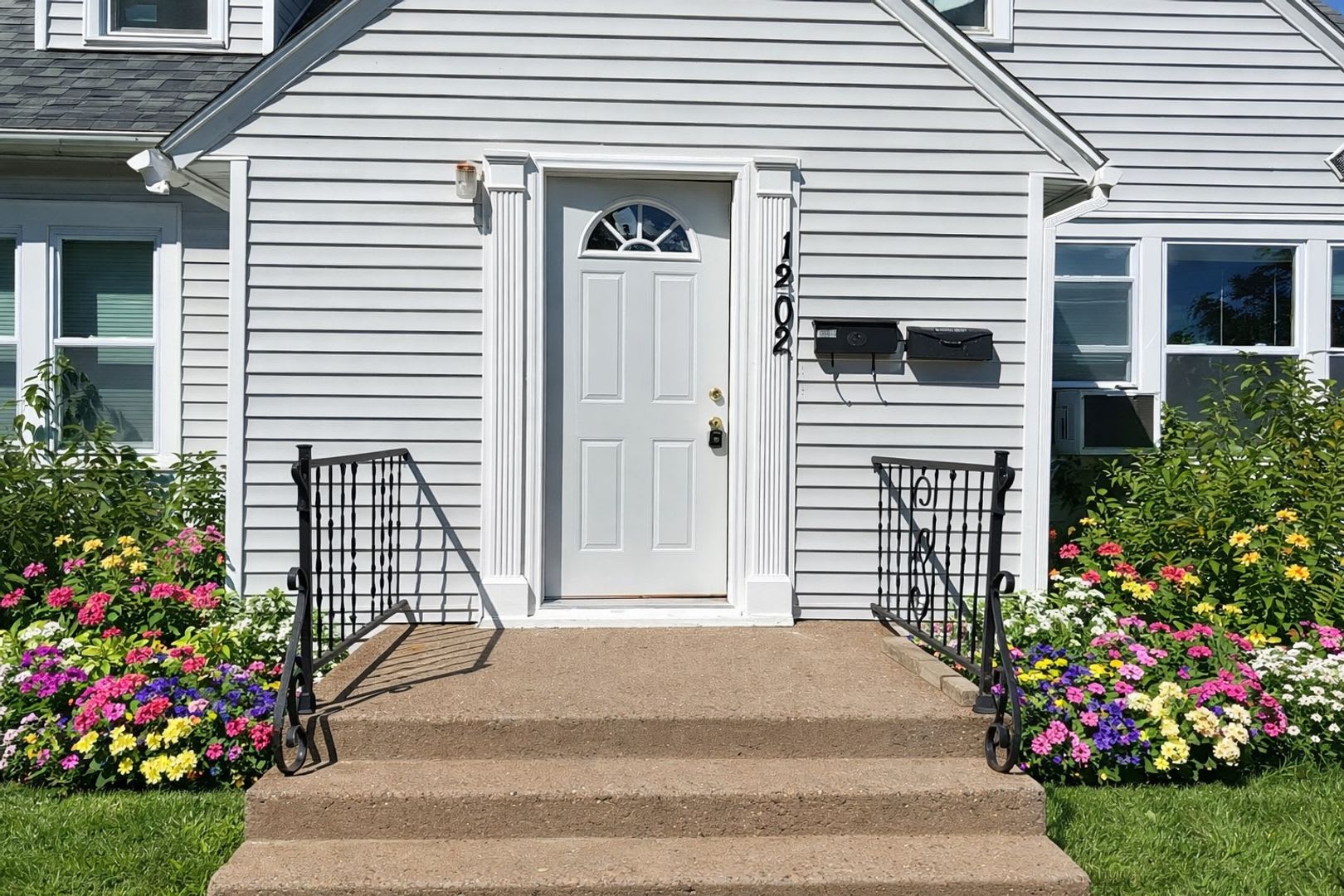 1202 S 11th Avenue – photo 2