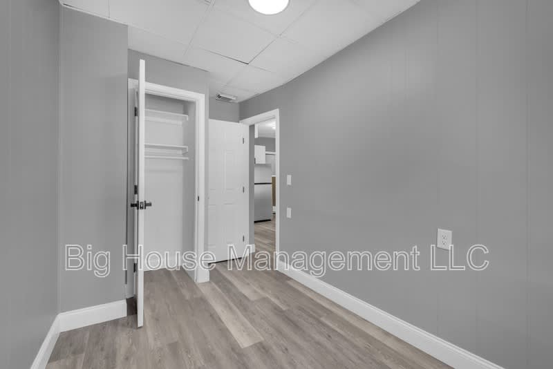 1725 Hollins St – photo 4