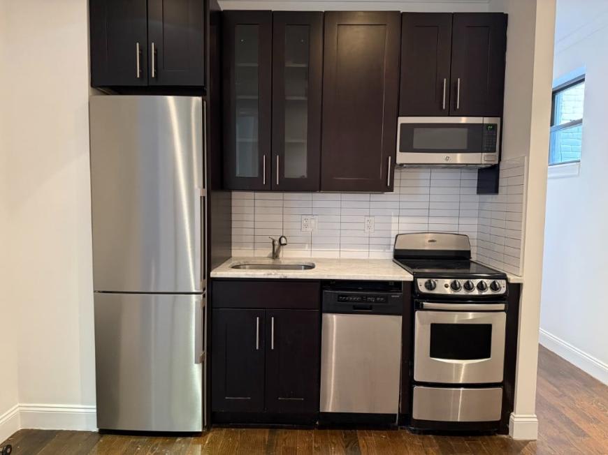 358 11Th Street – photo 1