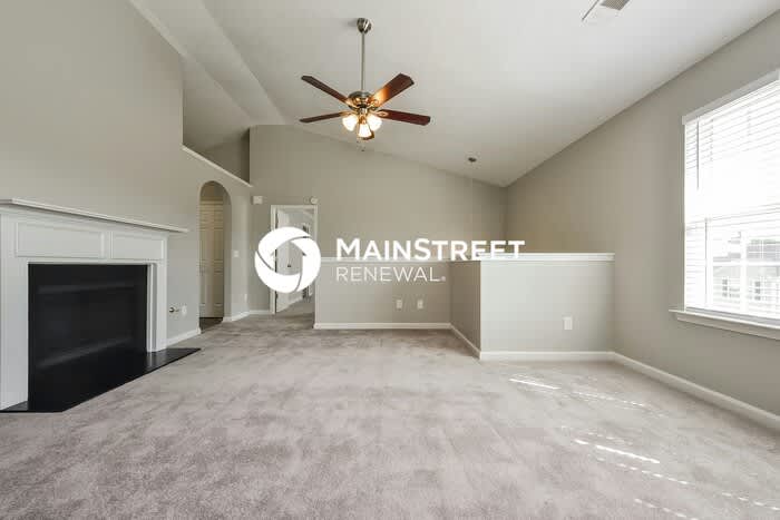 1424 Buckingham Place – photo 4