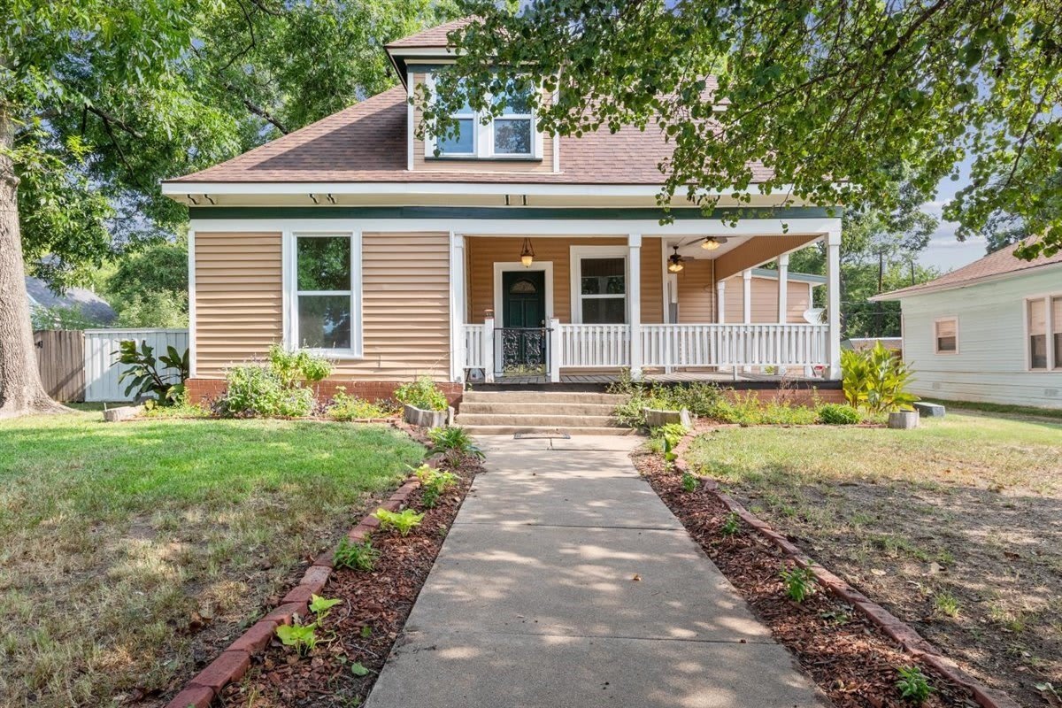 1123 W Gandy Street – photo 2