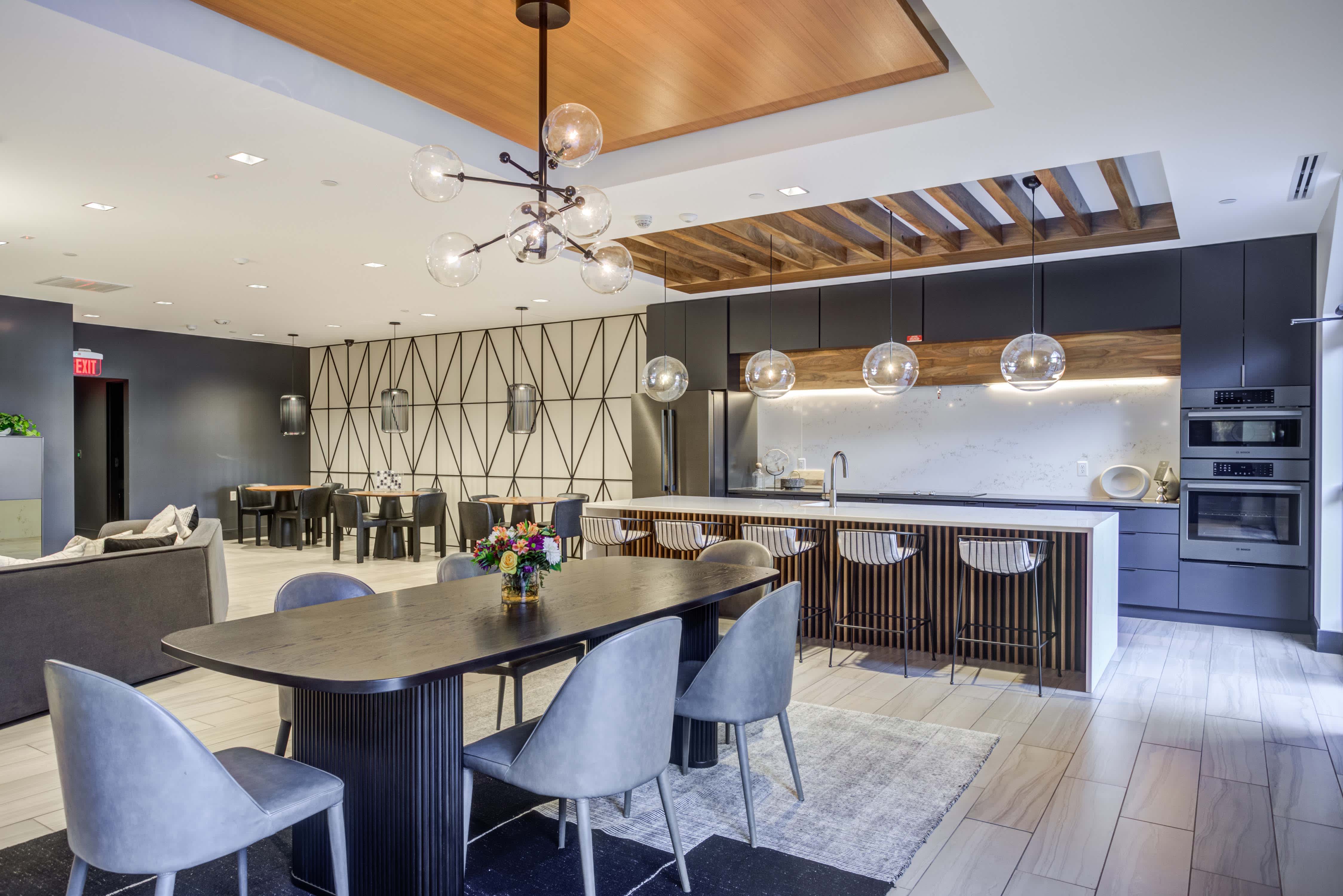 Skyrise Luxury Apartments – photo 5