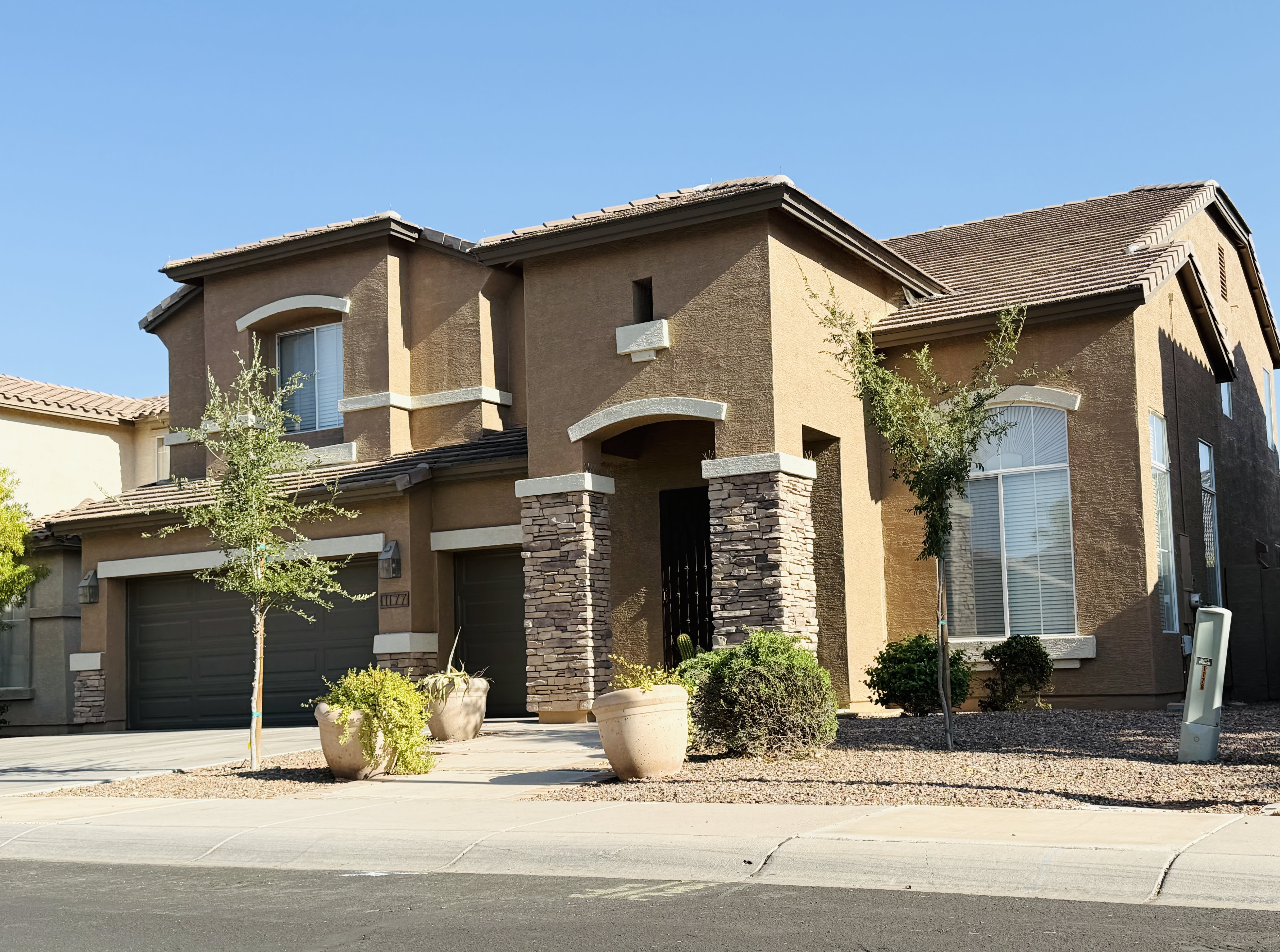 1177 West Laredo Avenue – photo 1