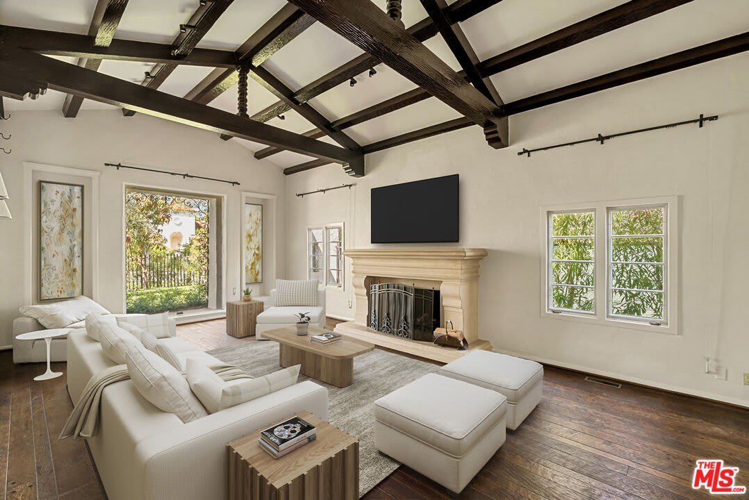512 N Palm Dr – photo 3