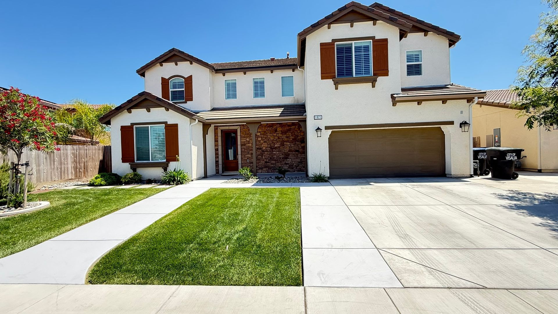Beautiful Home for rent in Shannon Ranch in Visalia! – photo 1