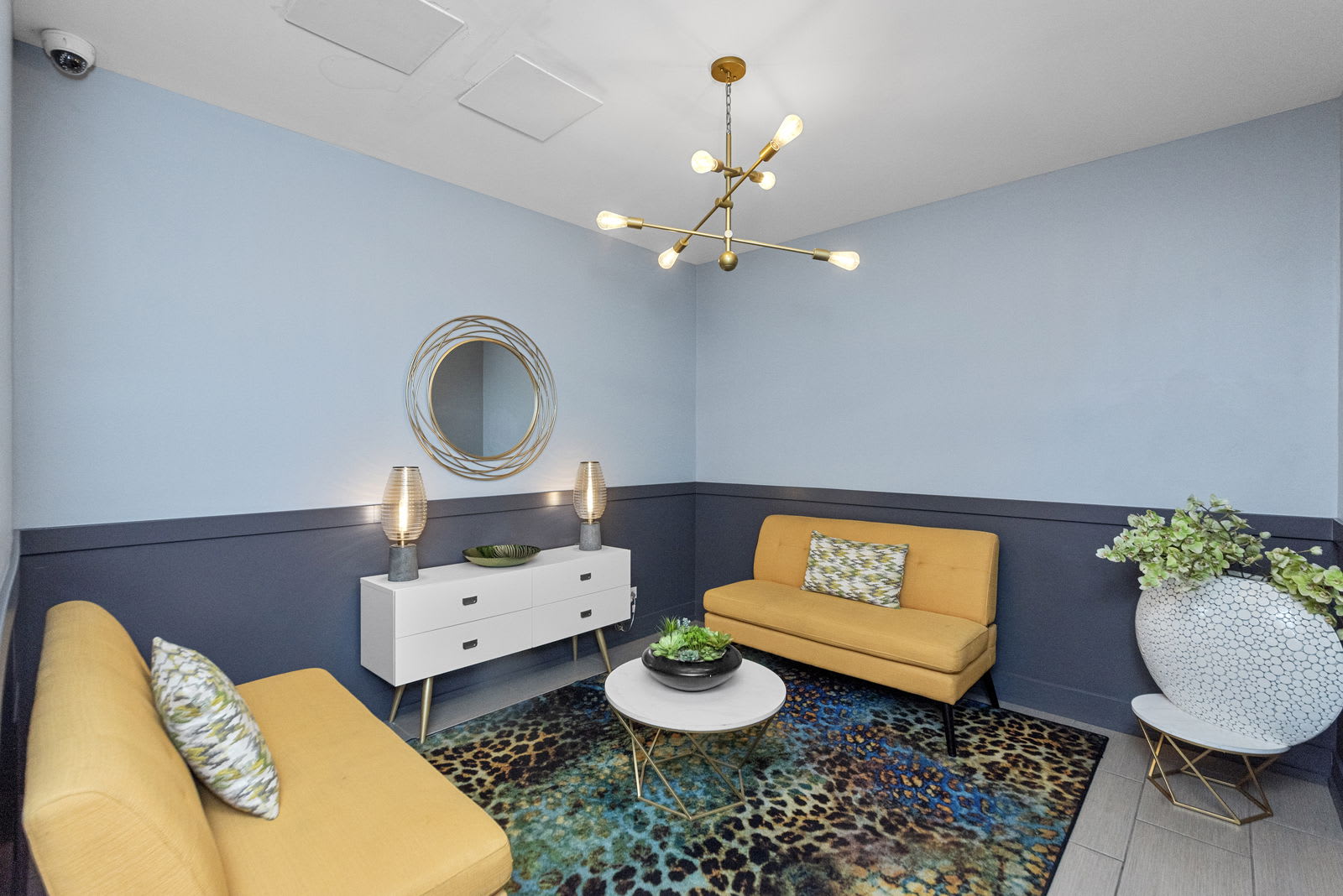 1220 North La Salle Drive – photo 5