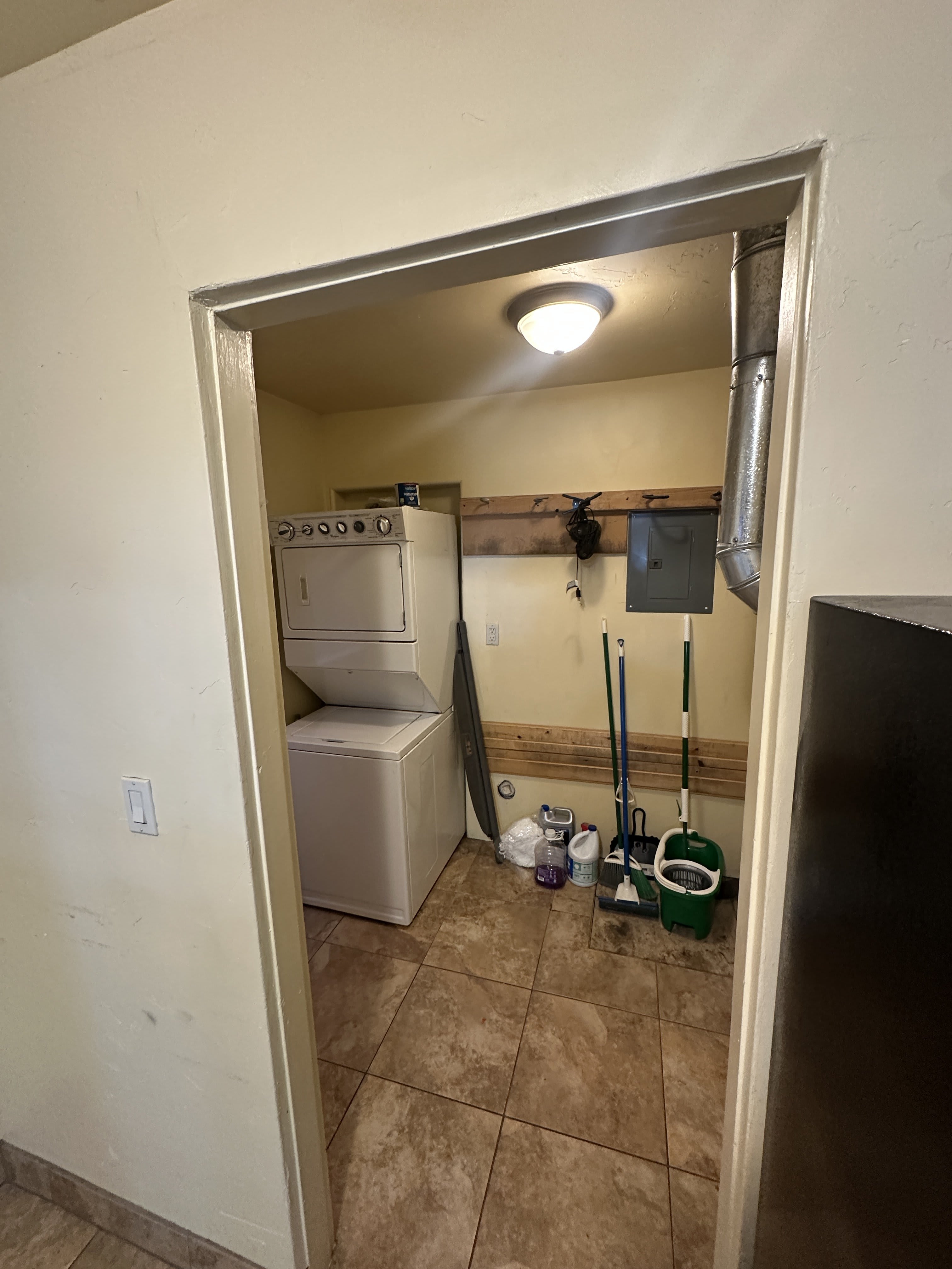 1109 Belford Avenue – photo 4