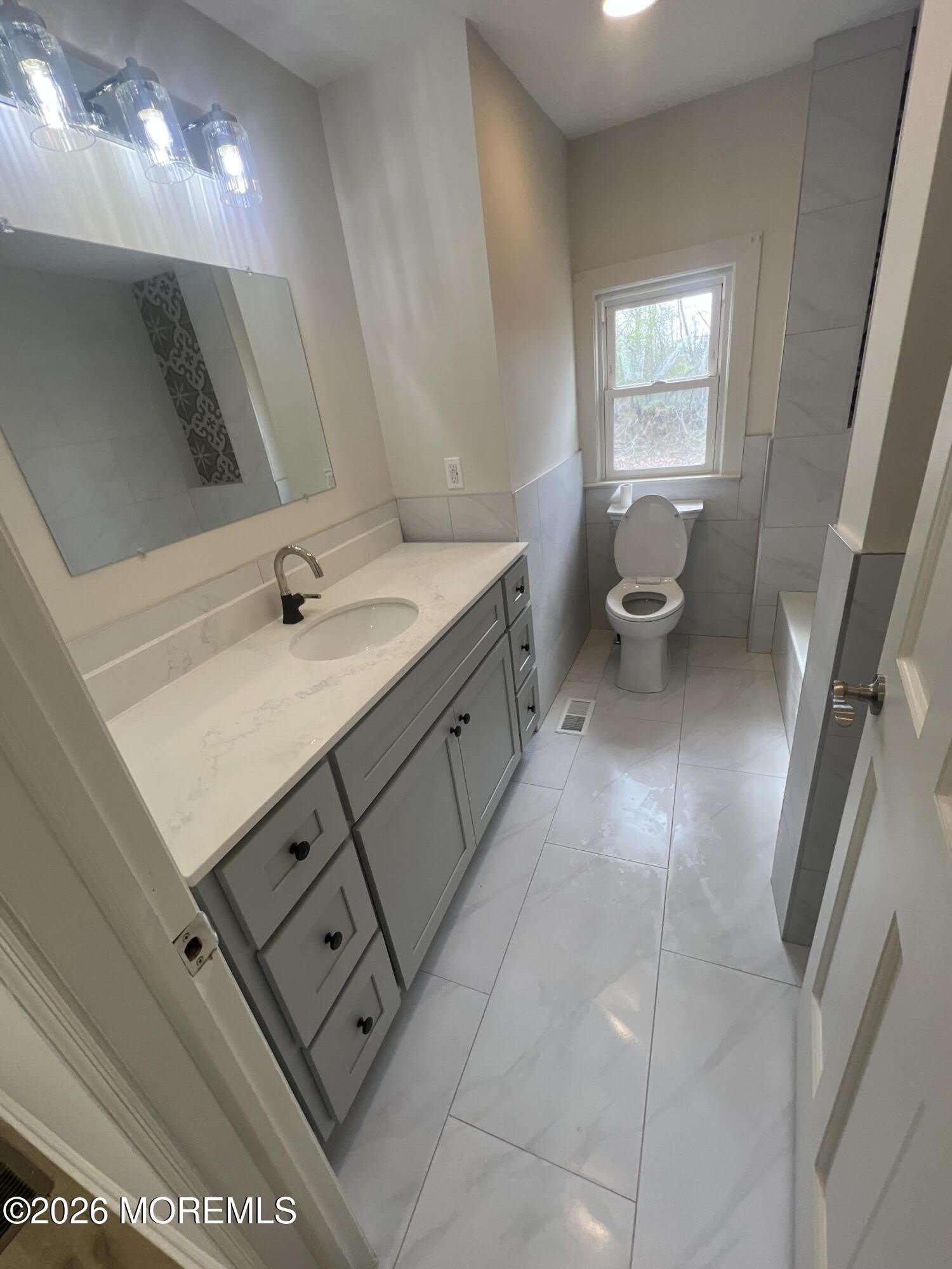 33 Weaverville Road – photo 3
