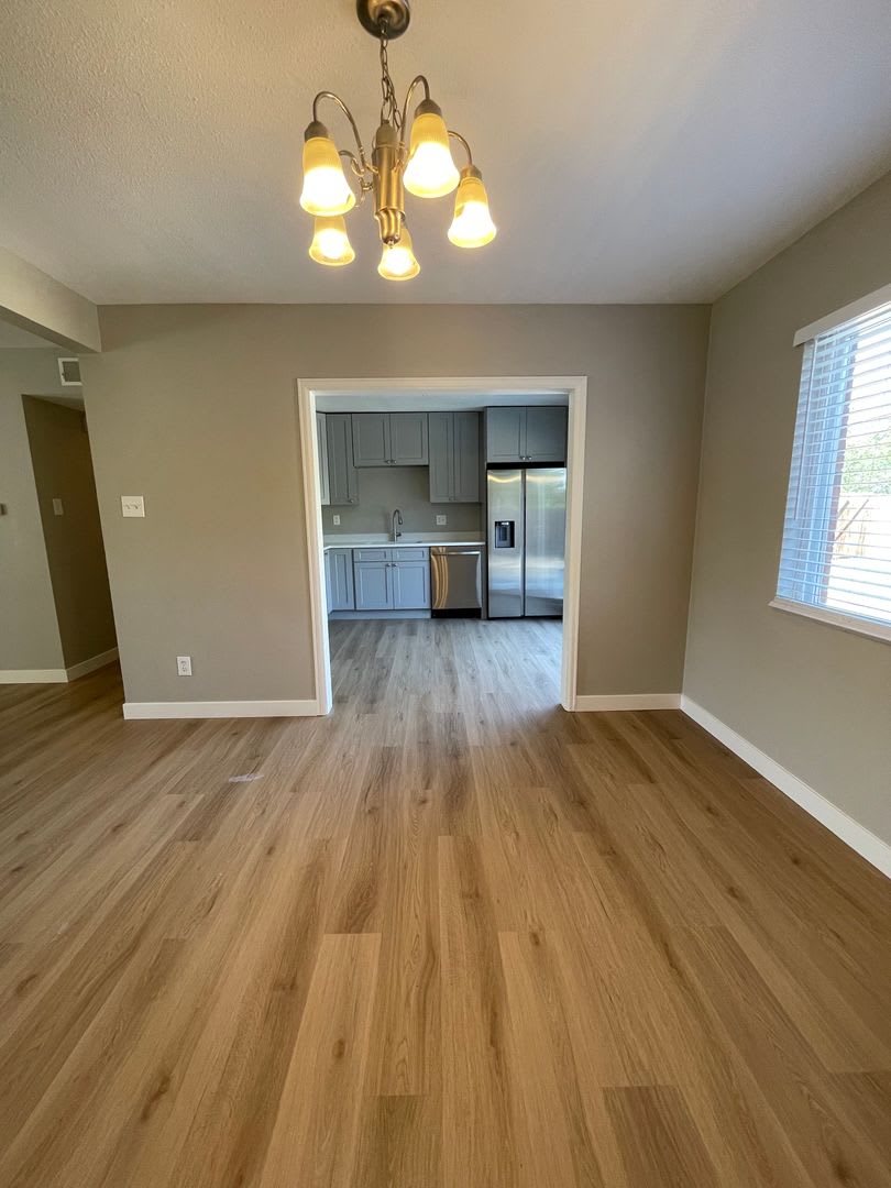 Beautiful 4 bed 2 Bath house in Aurora – photo 5