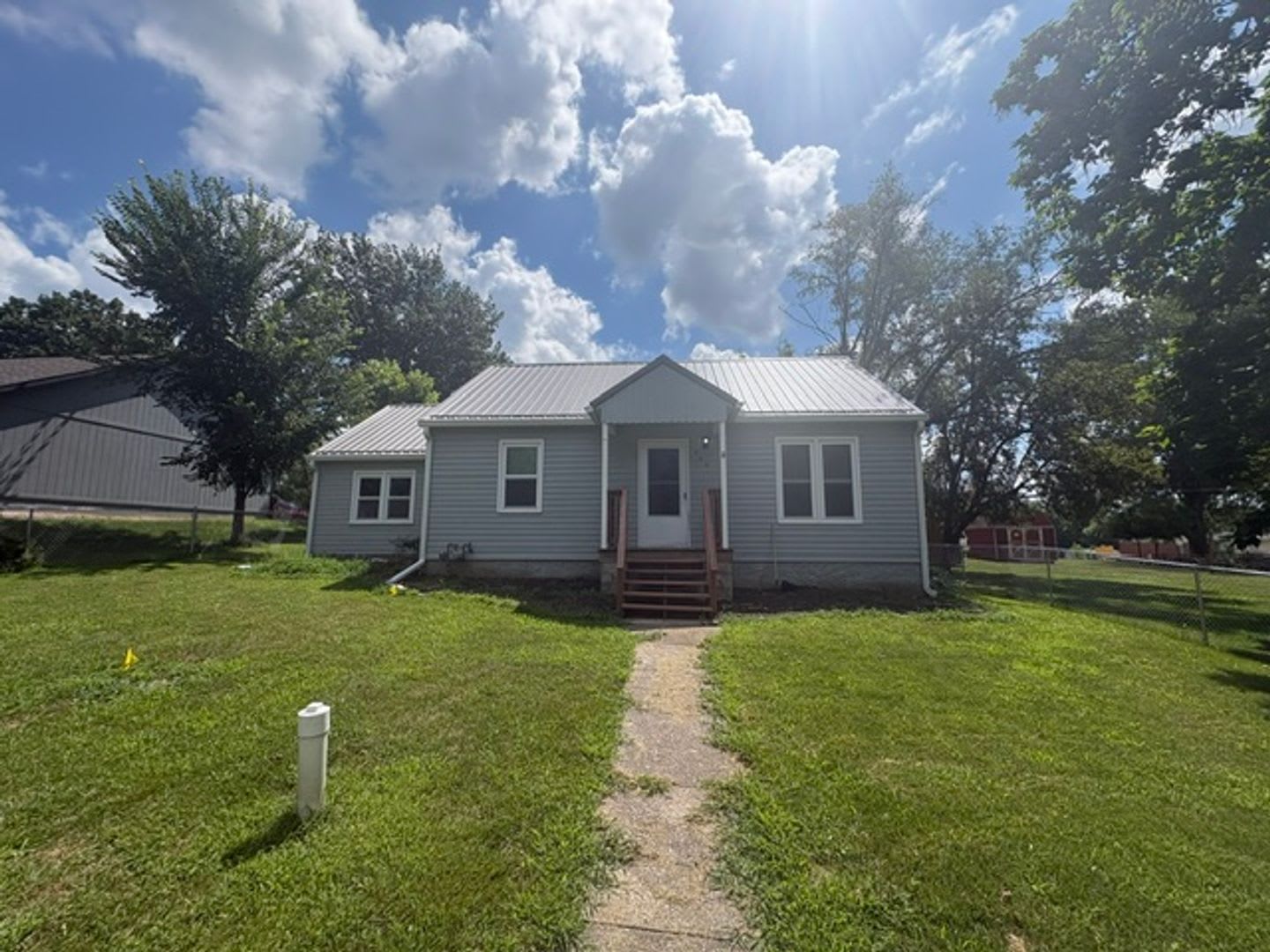 Charming 3 Bedroom And 1 Bath Pleasant Hill Home With Garage Carport Fenced Yard – photo 2