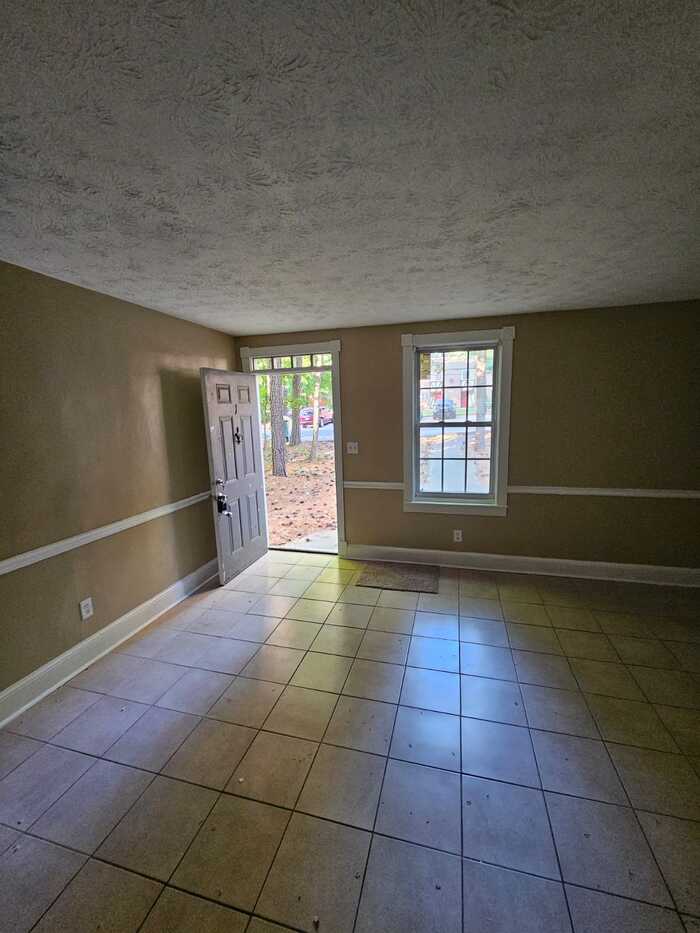 1176 Forest Vale Way – photo 4