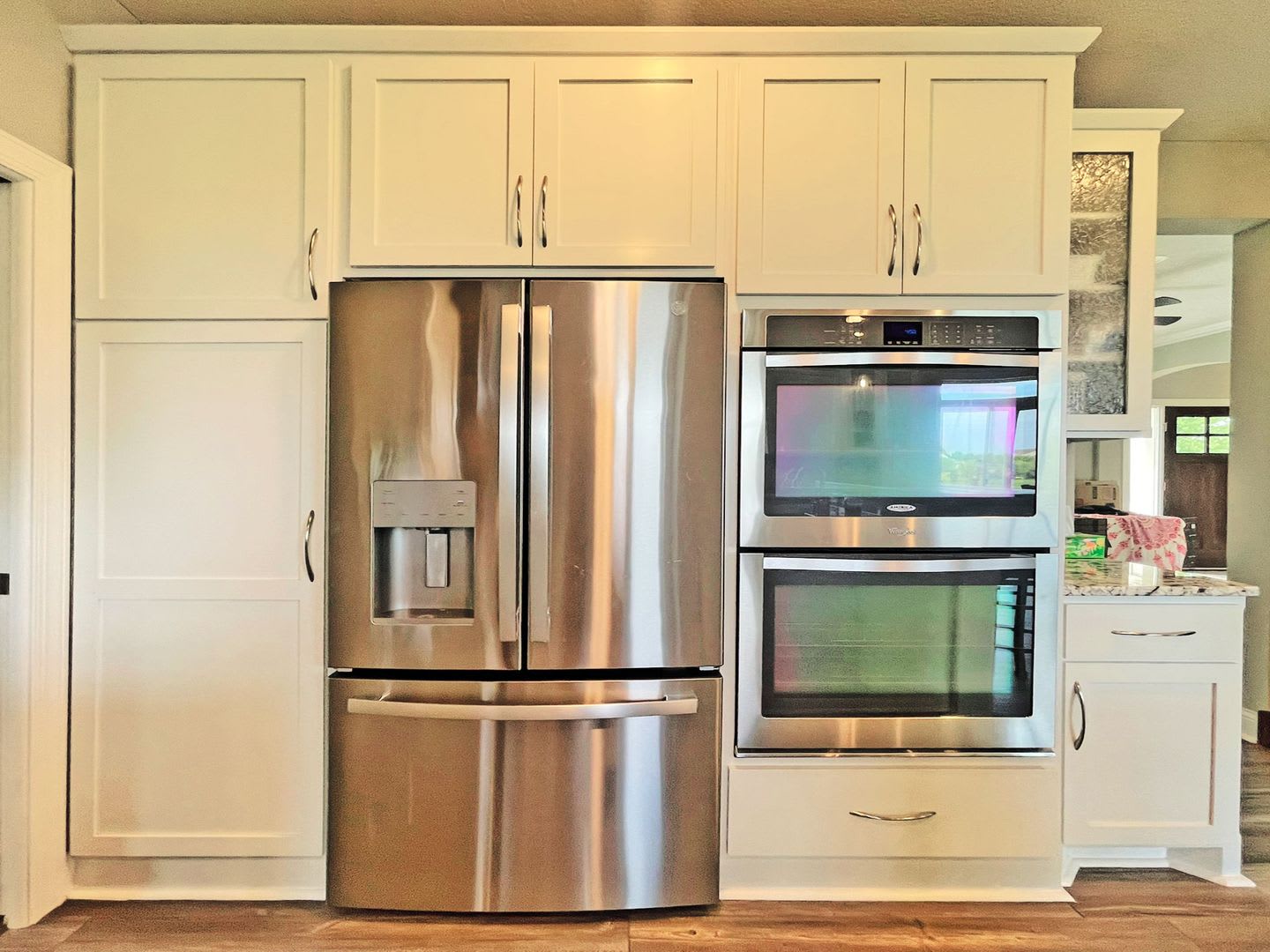 Big Beautiful Custom Home On Nature Preserve Gourmet Kitchen Granite 2 Fireplaces Primary Suite 3 Car Gar – photo 5